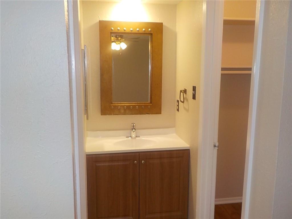 11713 Argonne Forest Trl #b Property Photo 17
