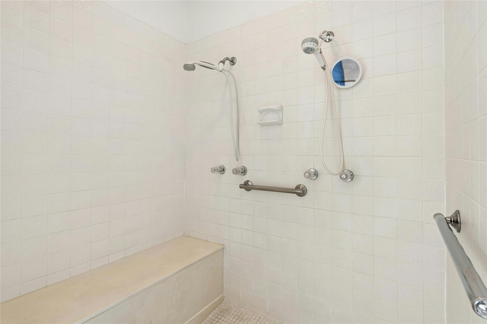 140 Donna Dr Property Photo 23