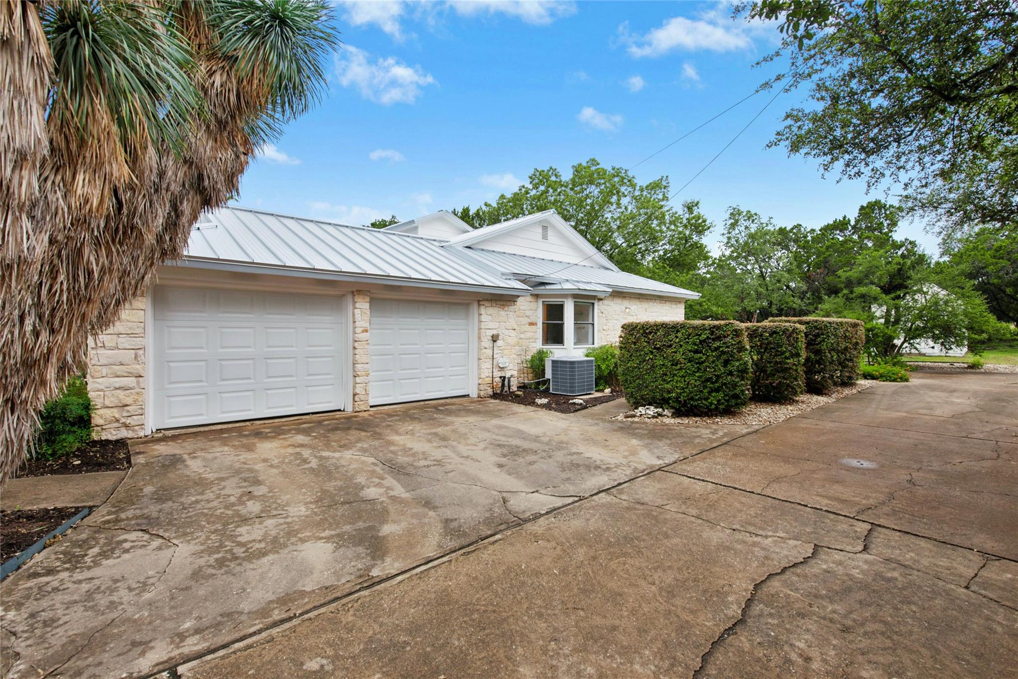 140 Donna Dr Property Photo 35