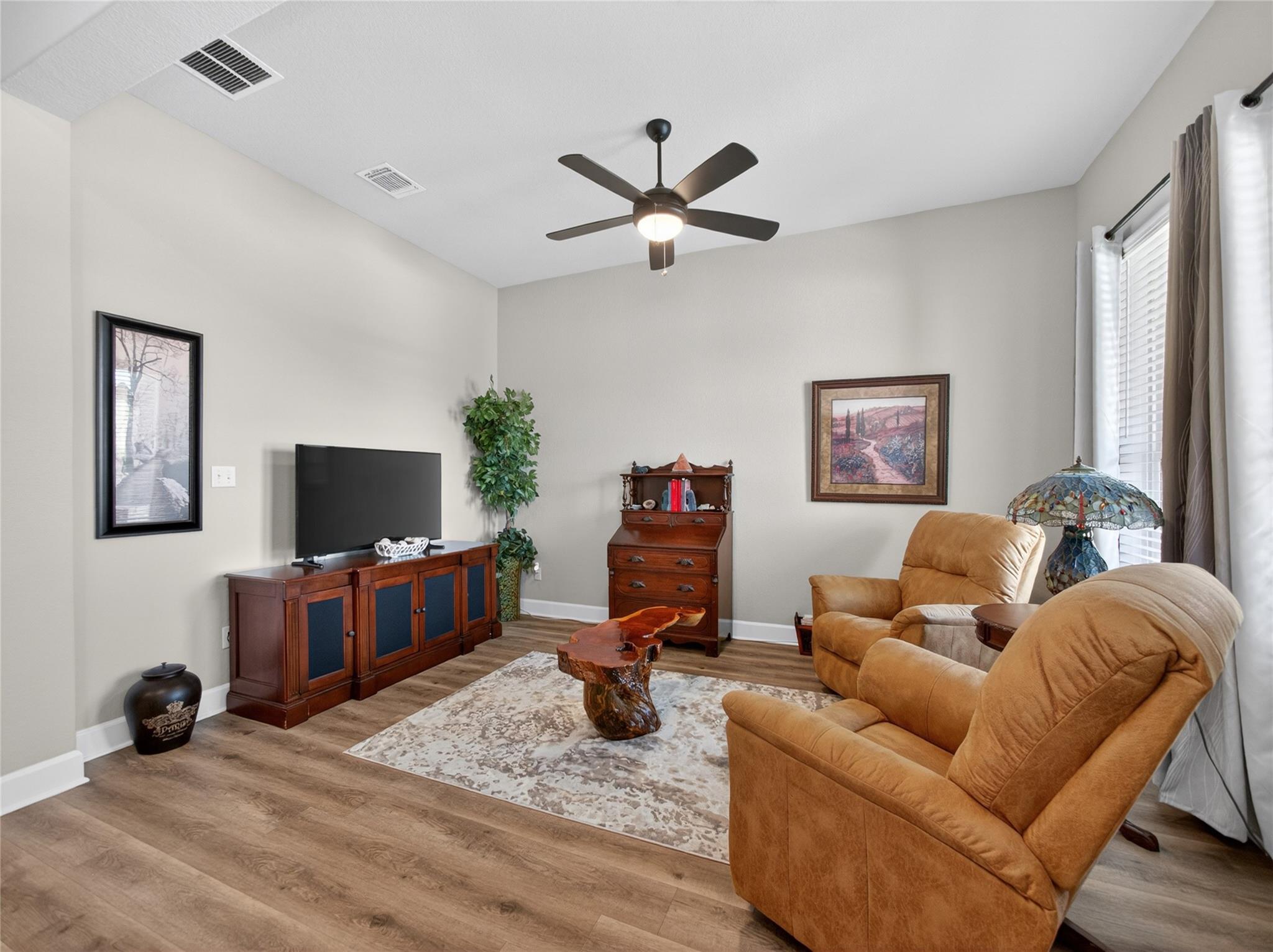 107 Freeman Day Dr Property Photo 5