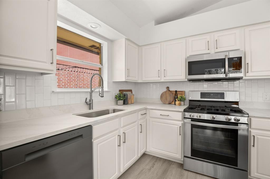 7403 Rankin Trl Property Photo 10