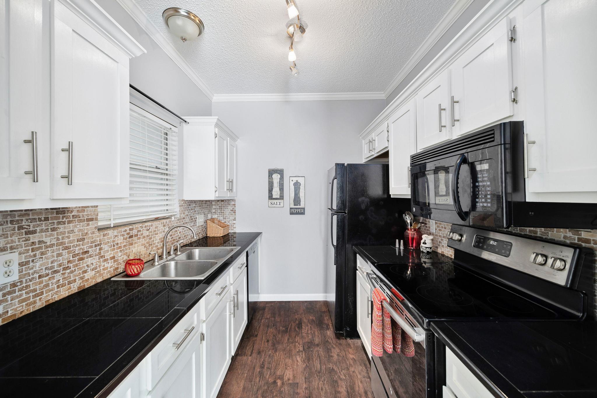 12166 Metric Blvd #239 Property Photo 9
