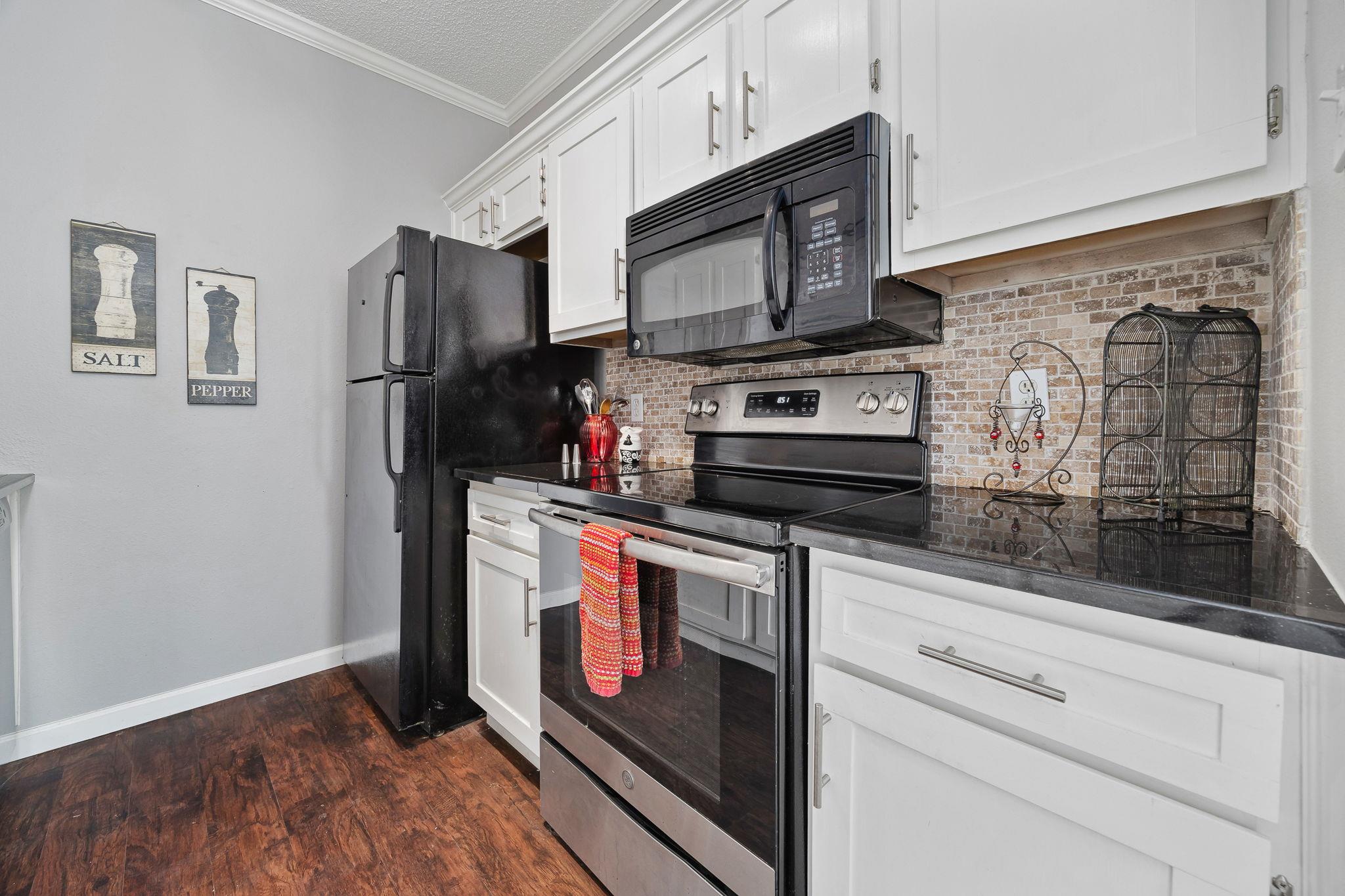 12166 Metric Blvd #239 Property Photo 10