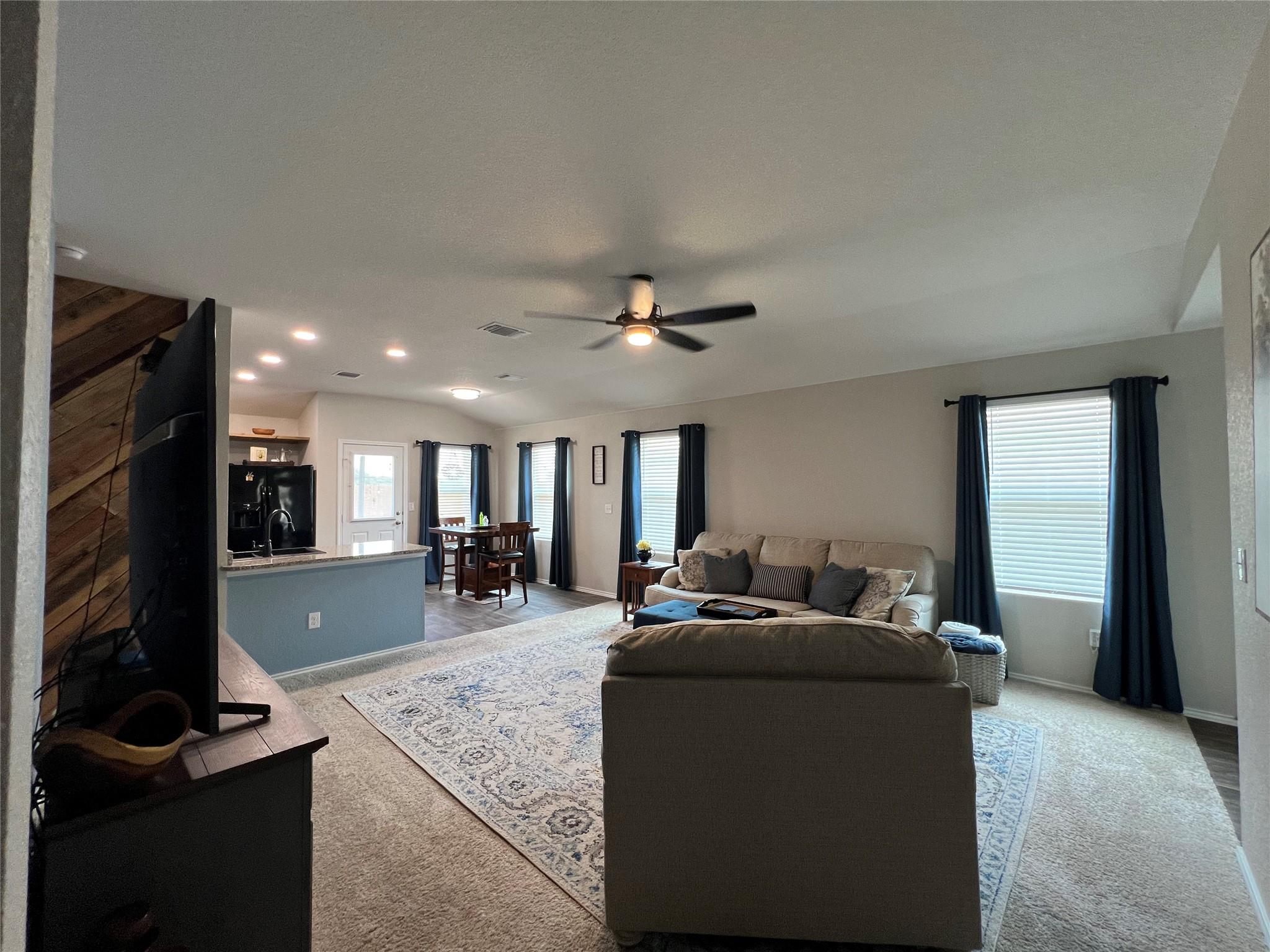 15129 Harkness Pass Property Photo 8