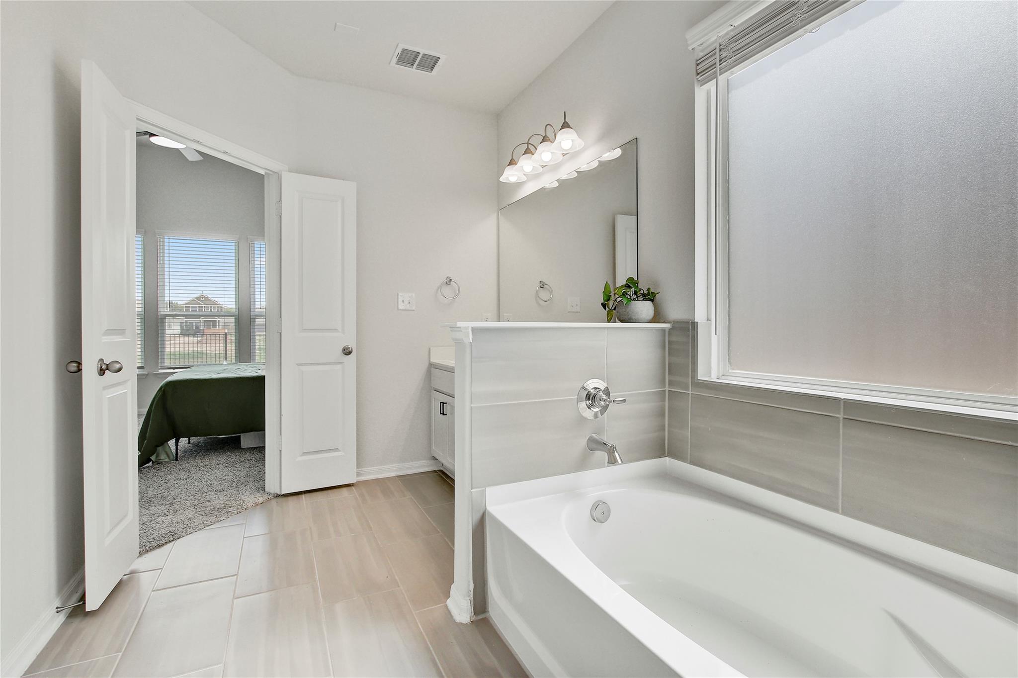 930 Blue Oak Blvd Property Photo 19