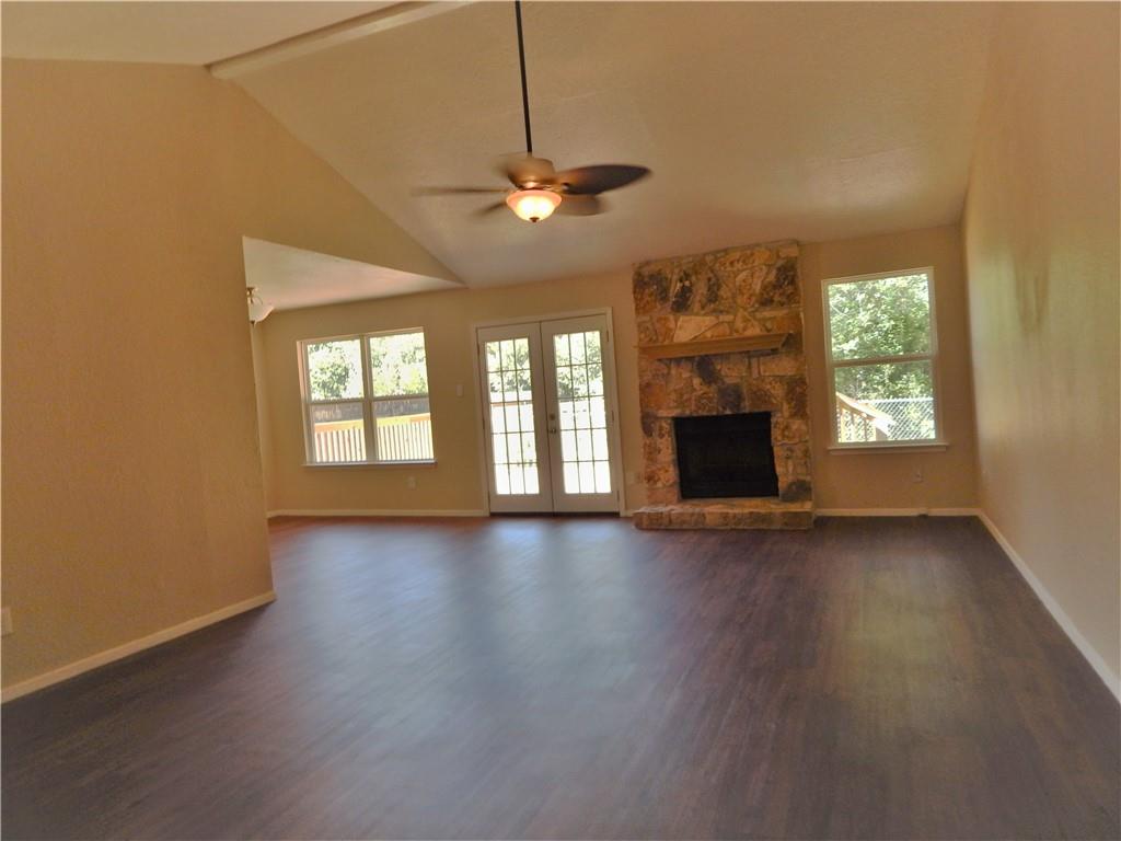 3903 Alexandria Dr Property Photo 4