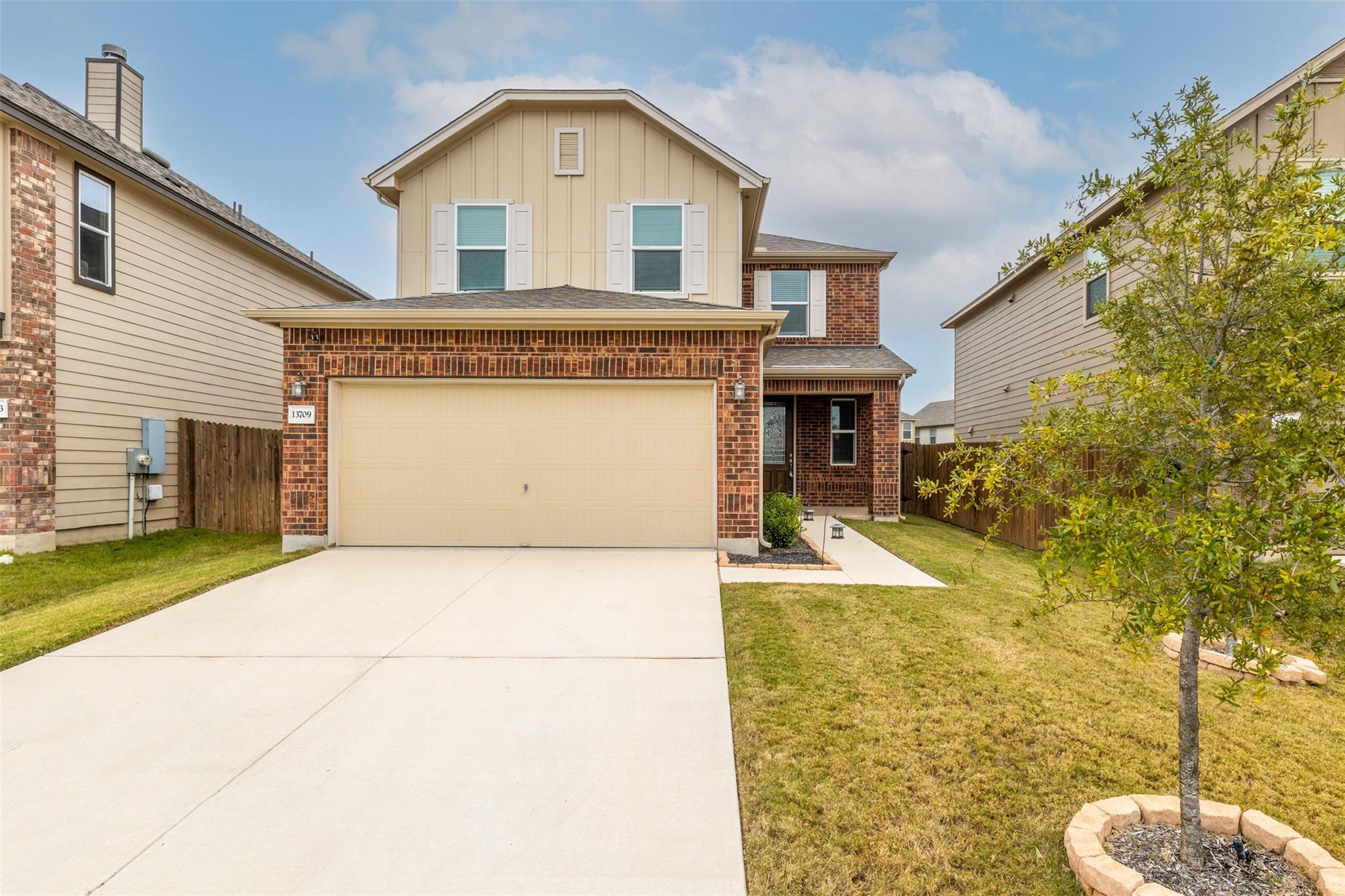13709 Vigilance St Property Photo 1