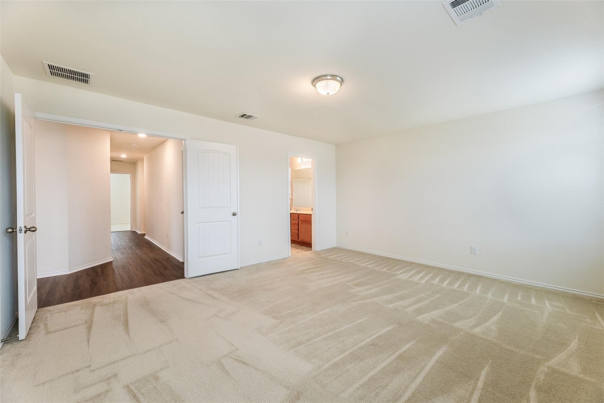 13709 Vigilance St Property Photo 15