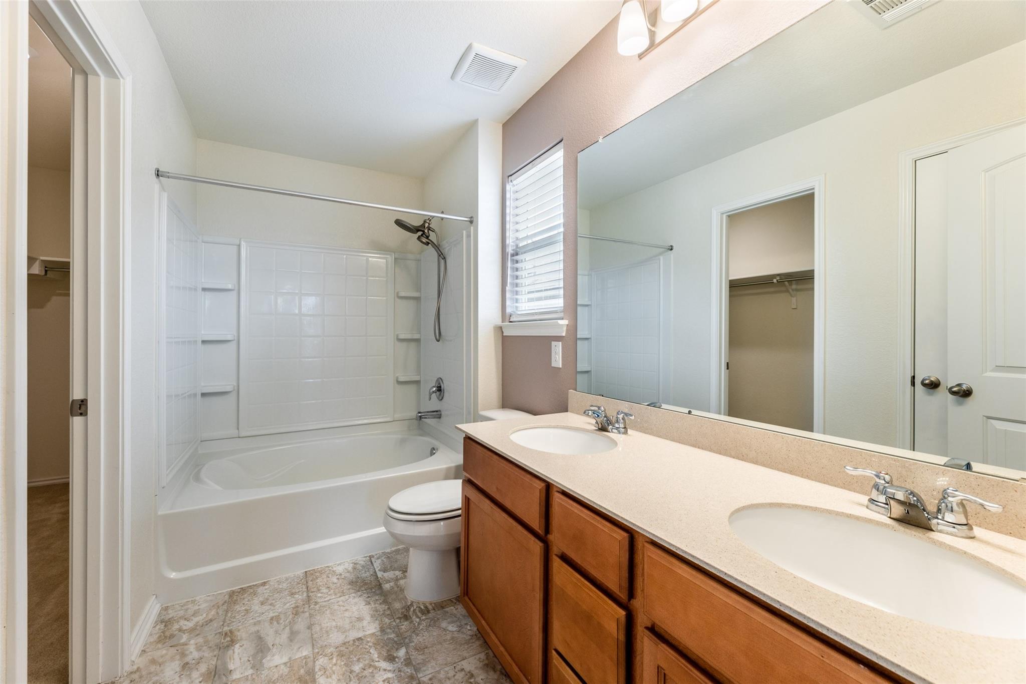 13709 Vigilance St Property Photo 18