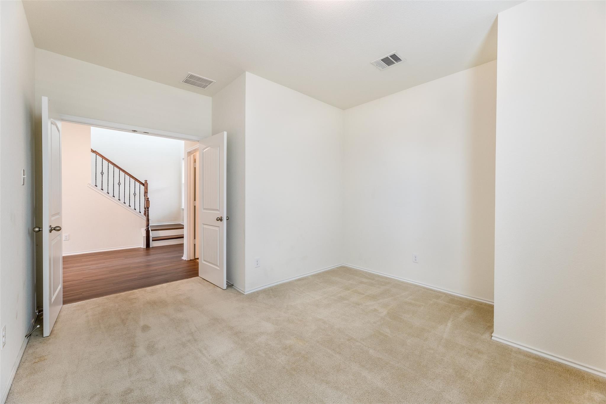 13709 Vigilance St Property Photo 31