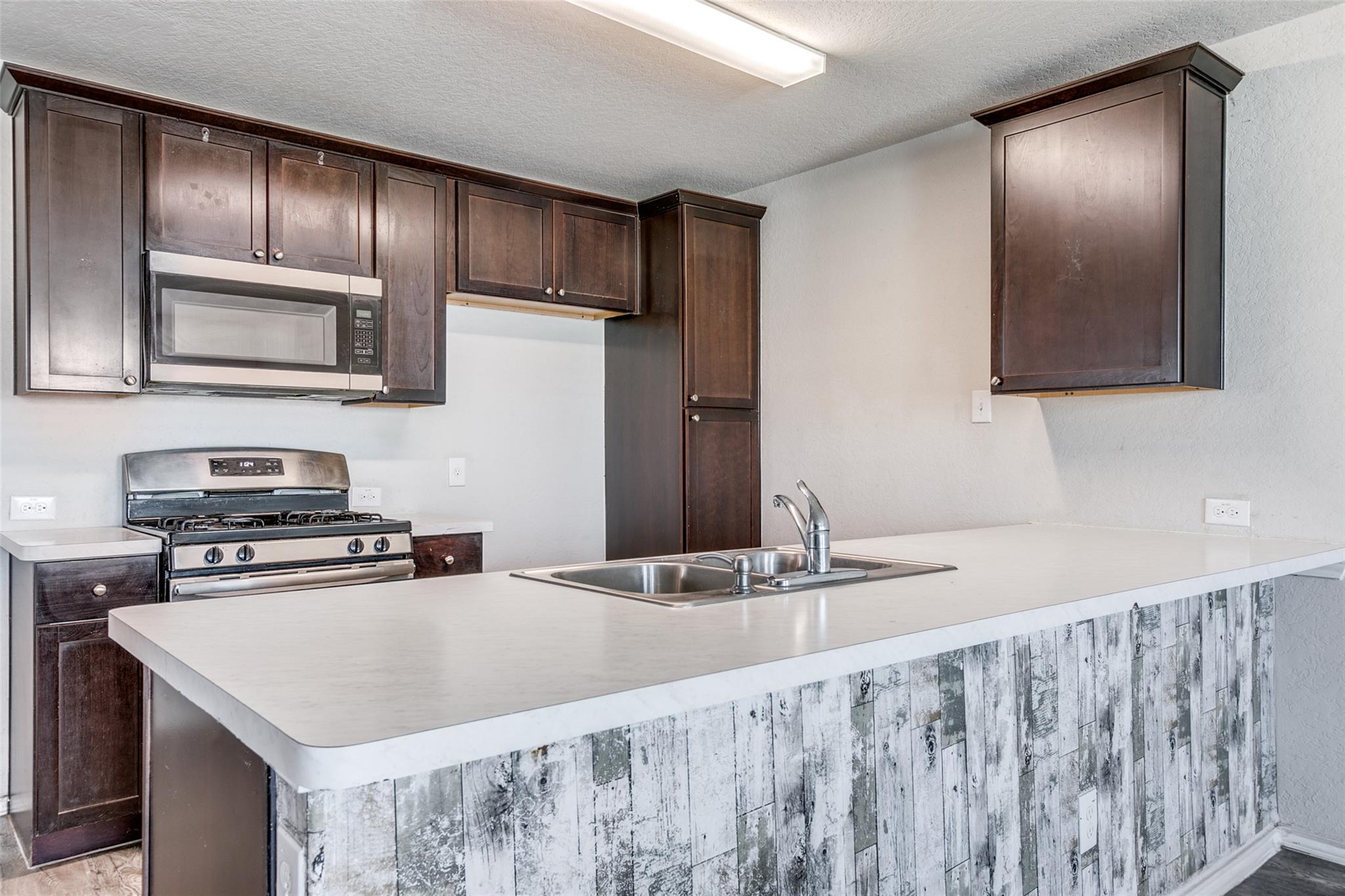 138 Expedition Way Property Photo 7
