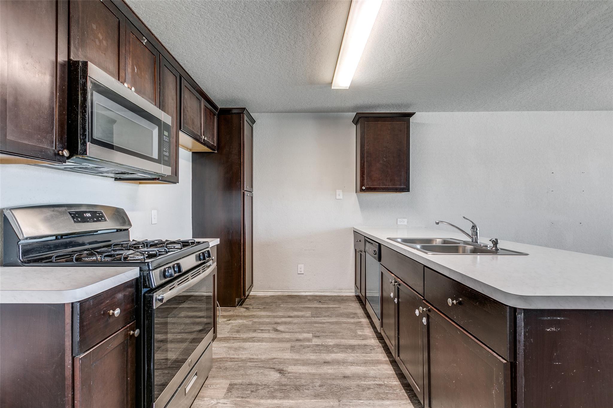 138 Expedition Way Property Photo 8