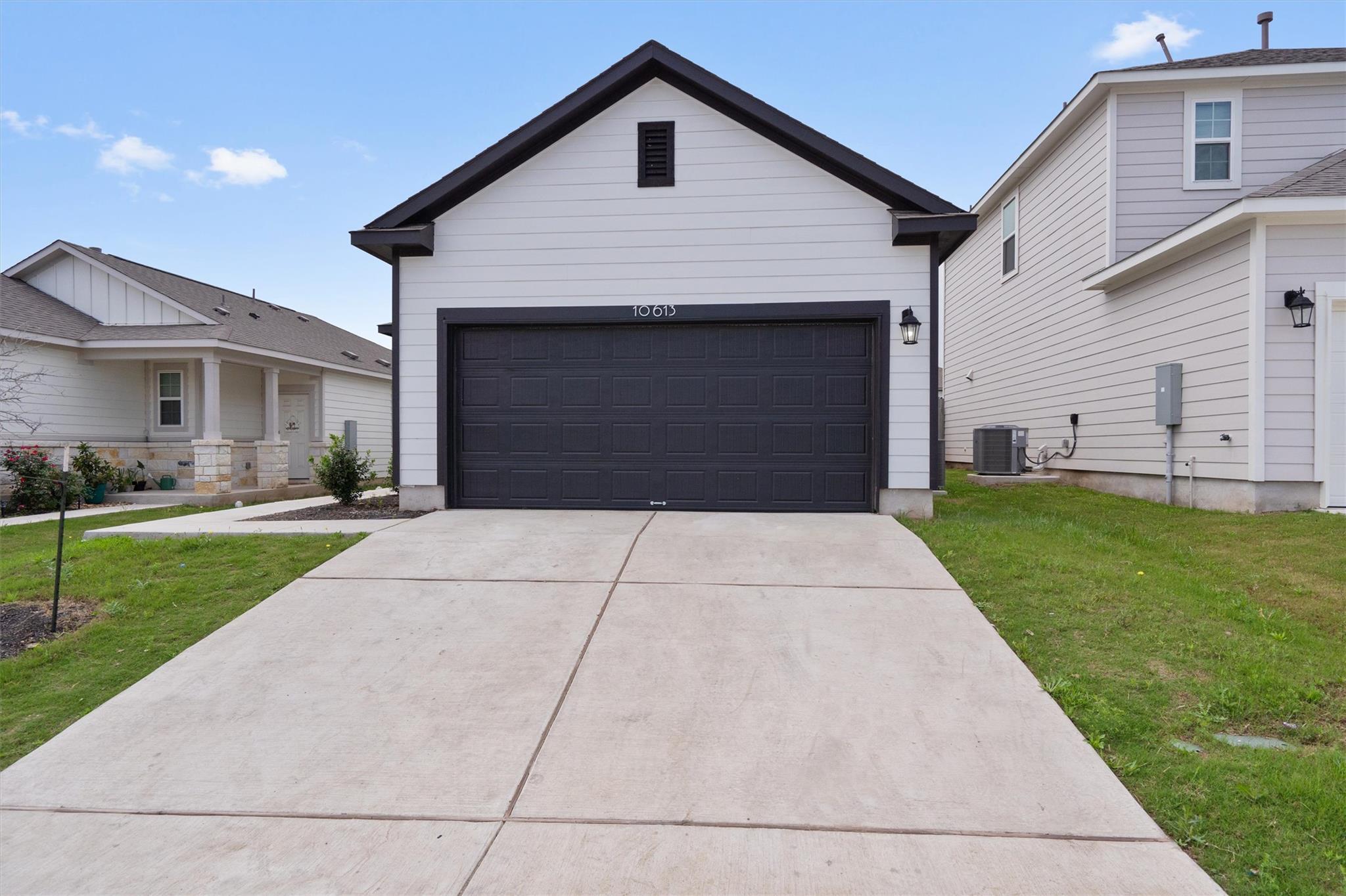 10613 Ridan Way Property Photo 2