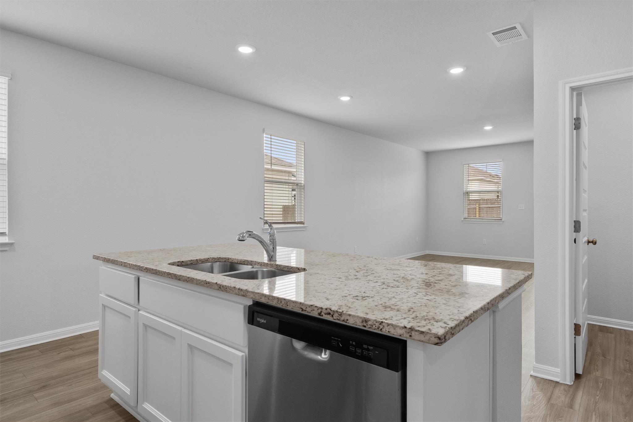 10613 Ridan Way Property Photo 8