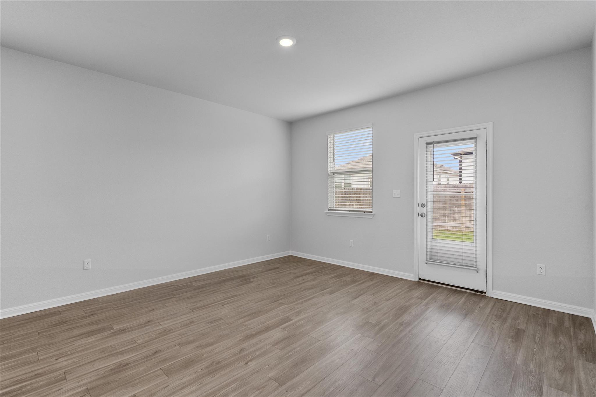 10613 Ridan Way Property Photo 12