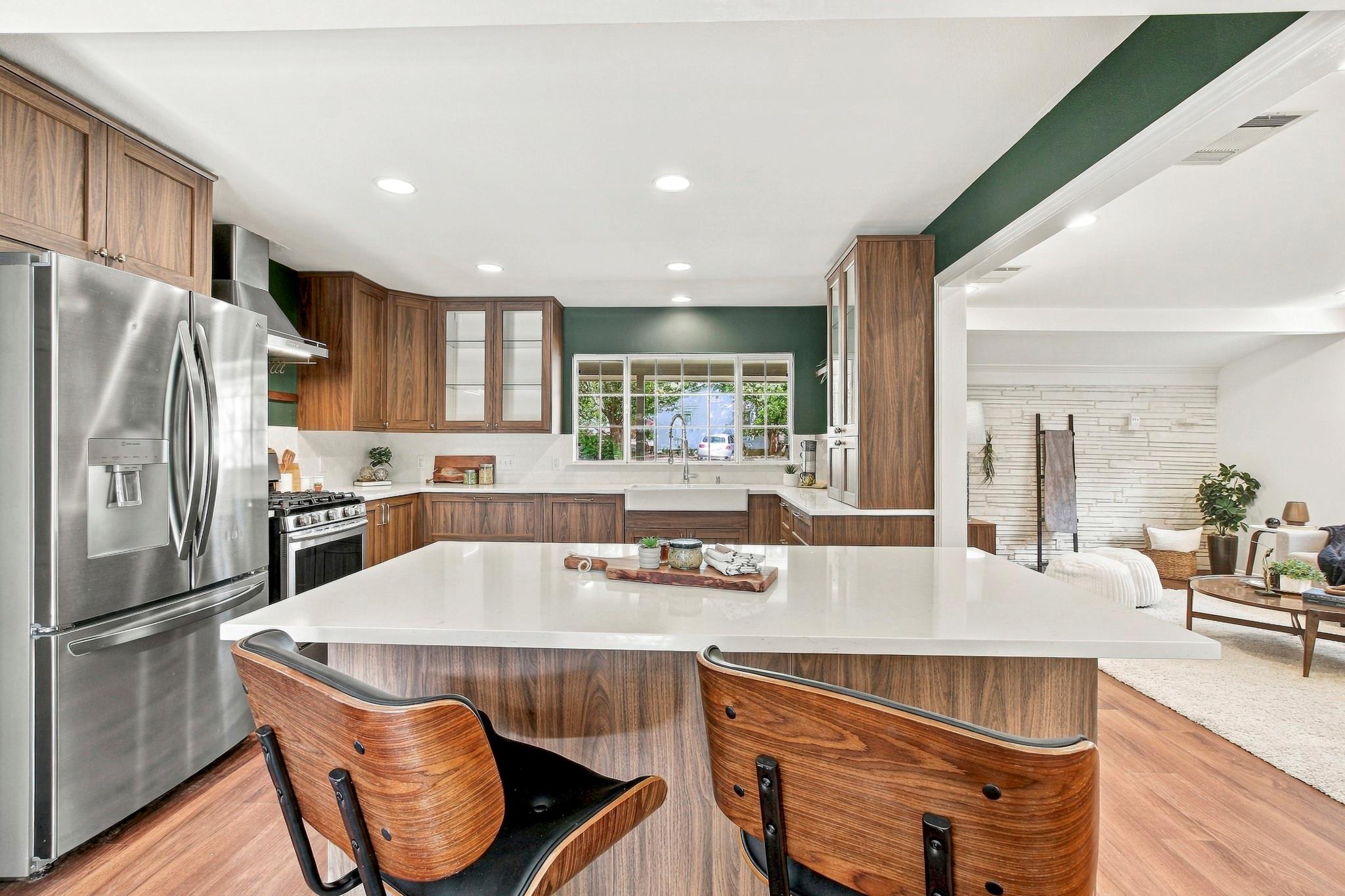 4501 Oakmont Blvd Property Photo 8