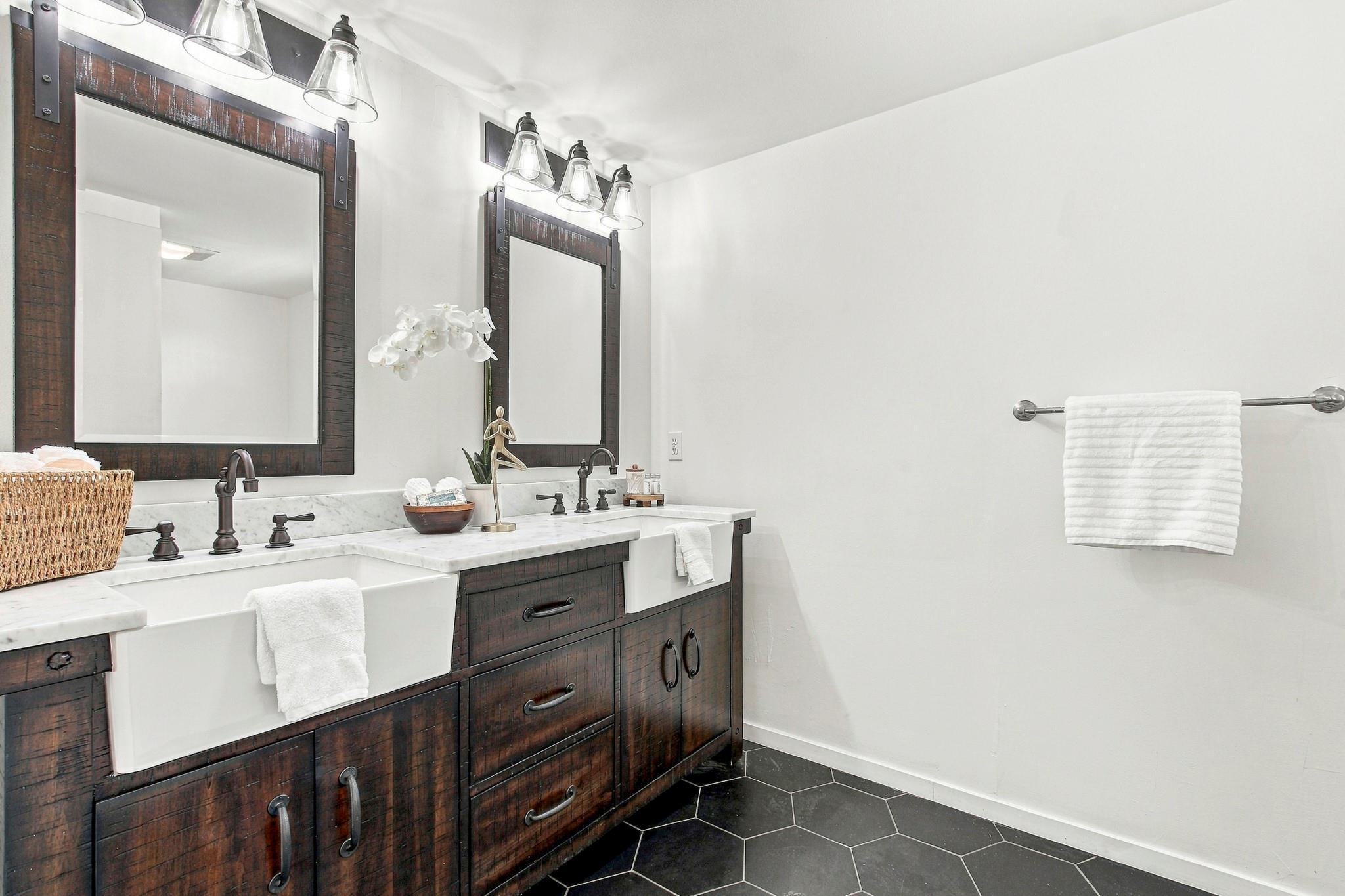 4501 Oakmont Blvd Property Photo 20