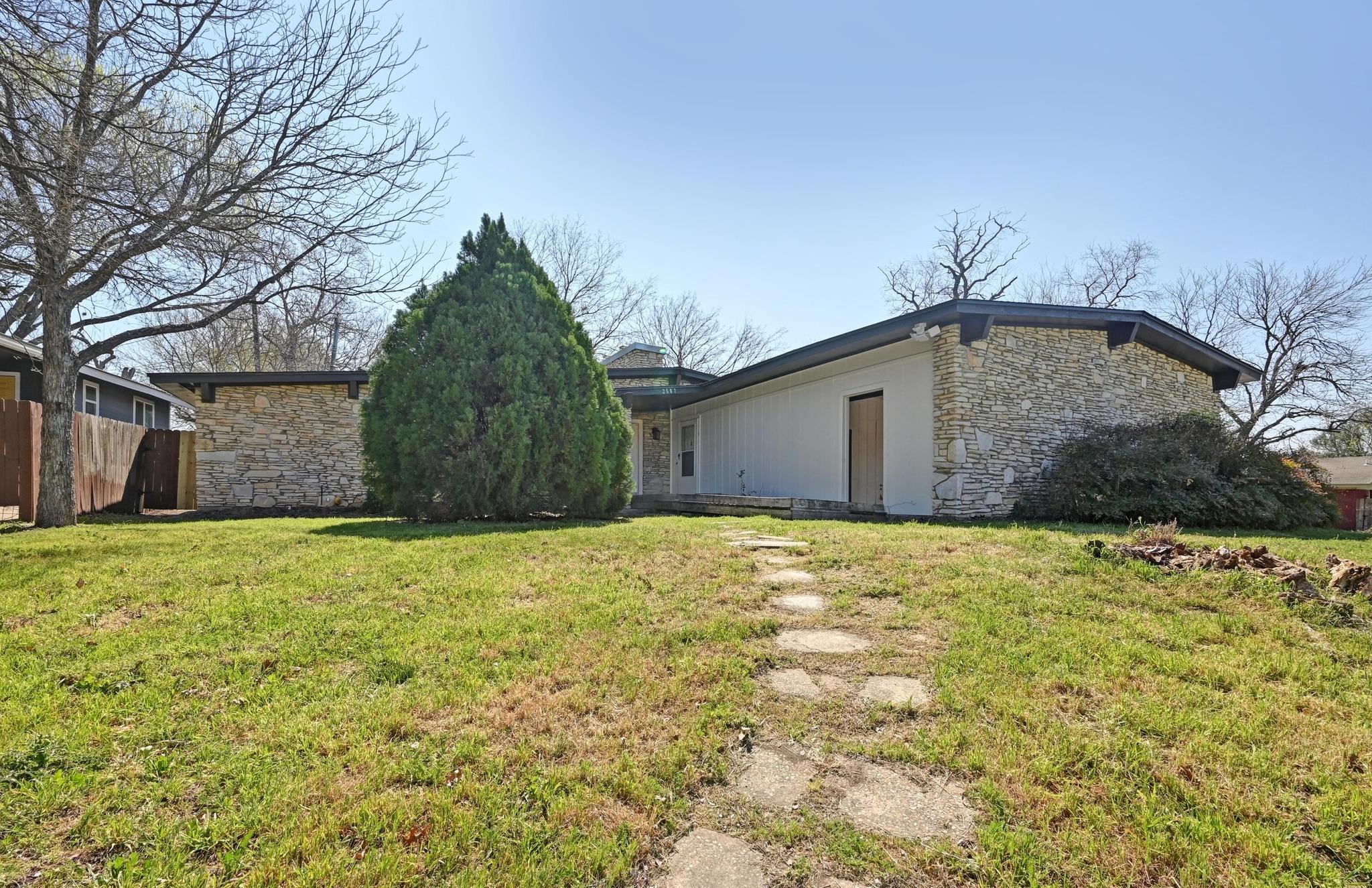 2507 Parker Ln A Property Photo