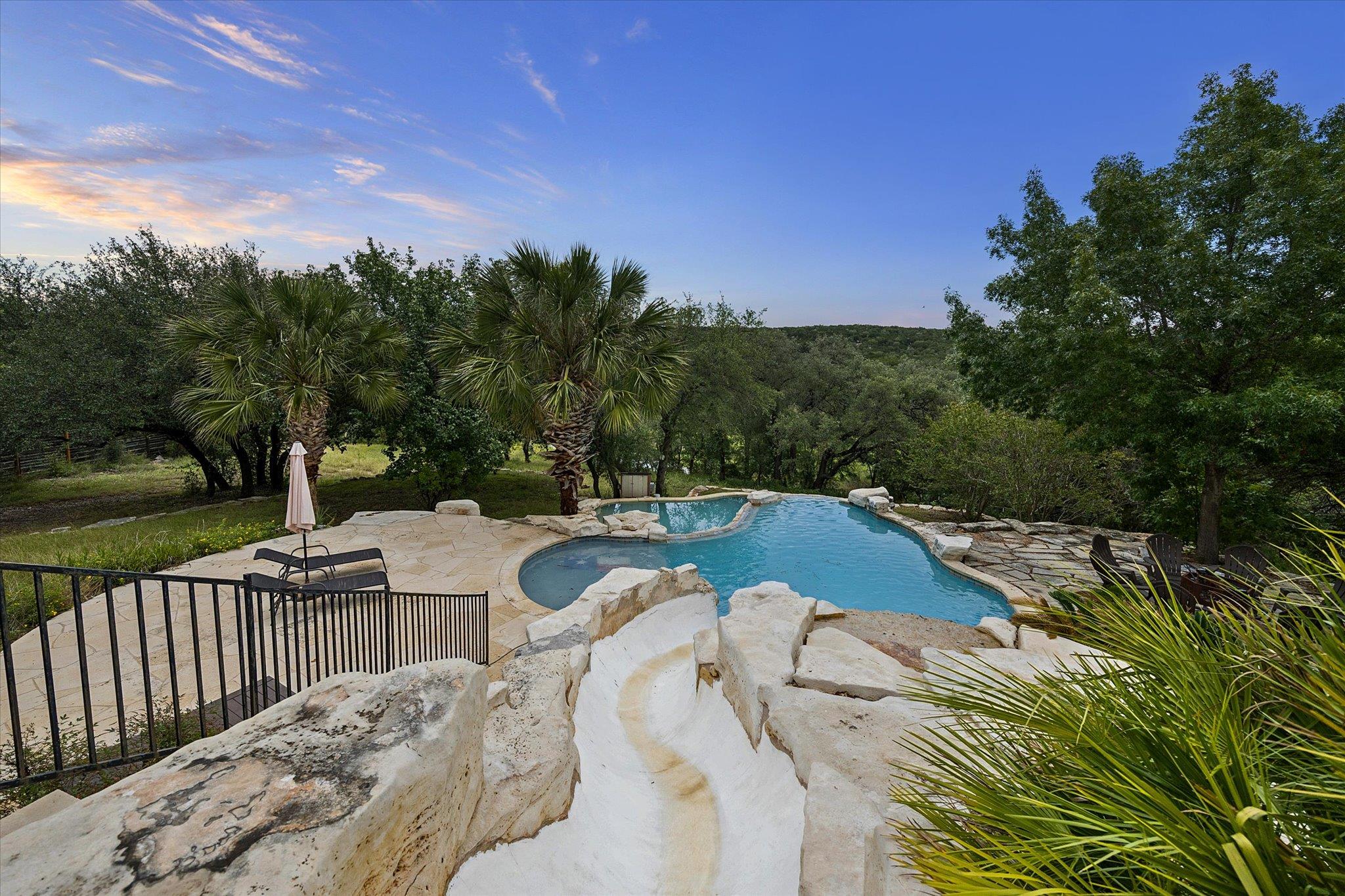 9339702 Property Photo 34