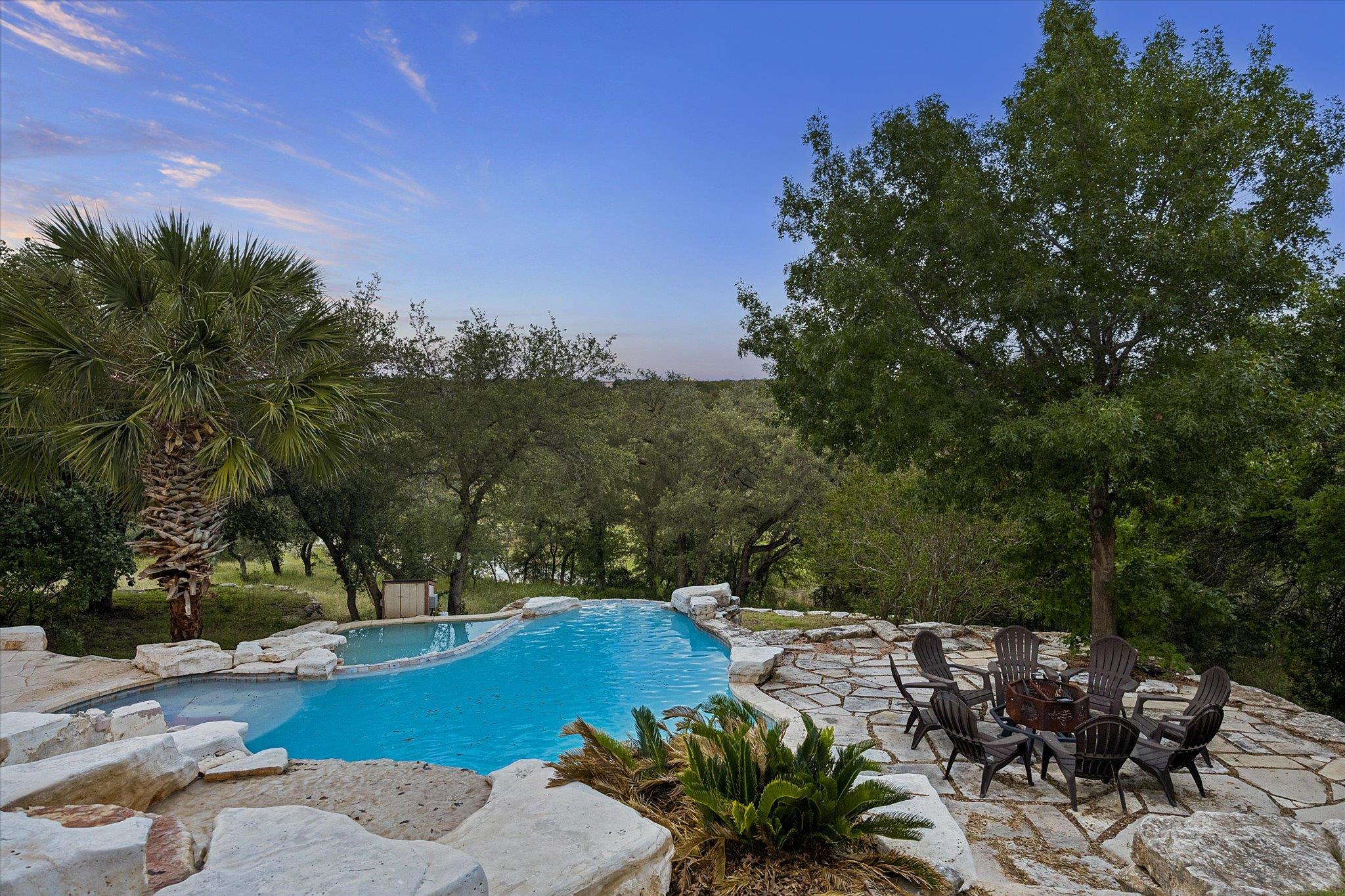 9339702 Property Photo 36