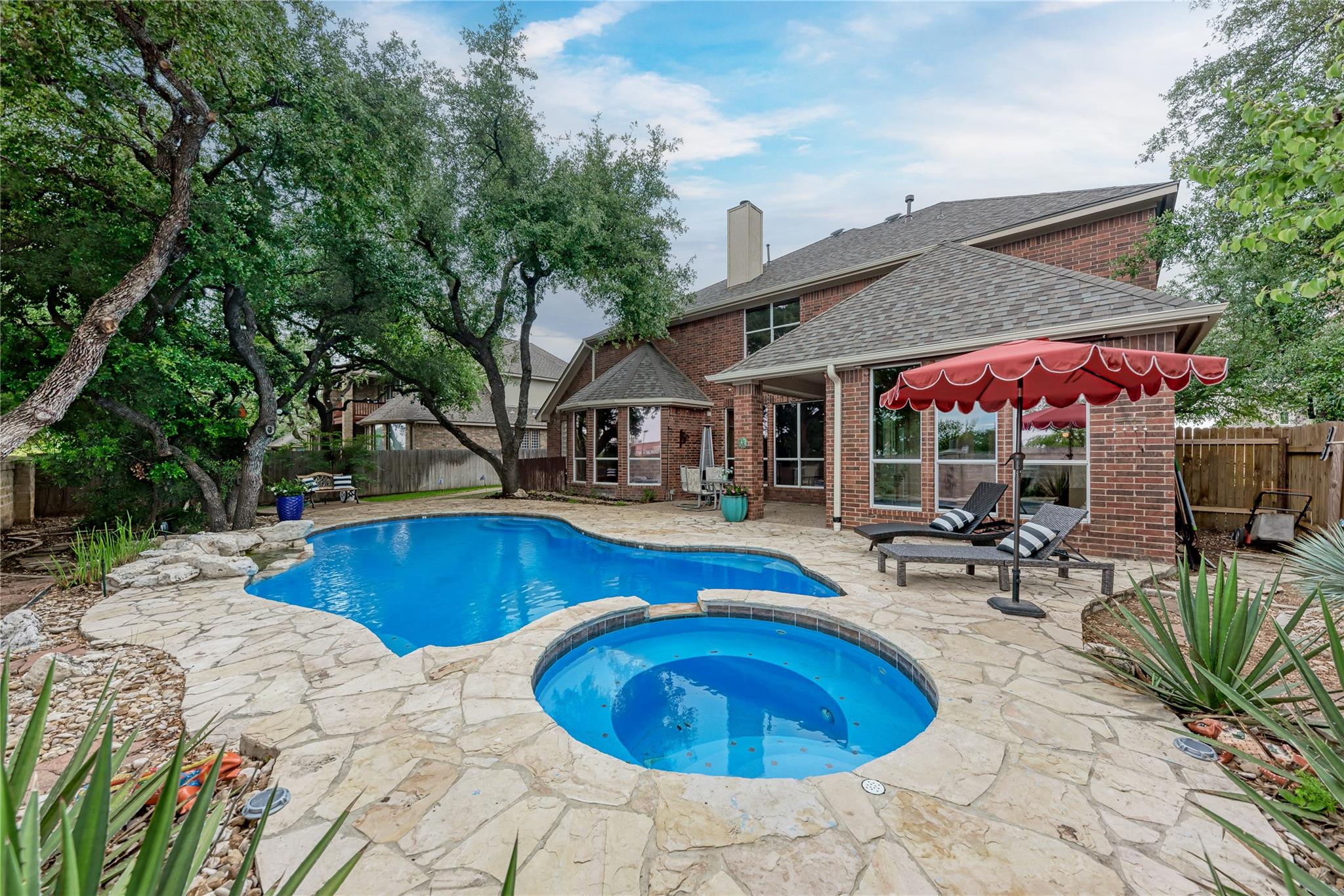 2402 Silent Brook TRL