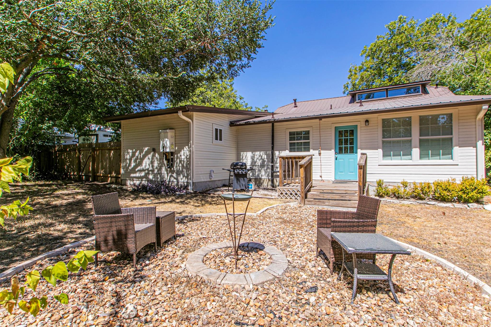 1608 Hutto Rd Property Photo 28