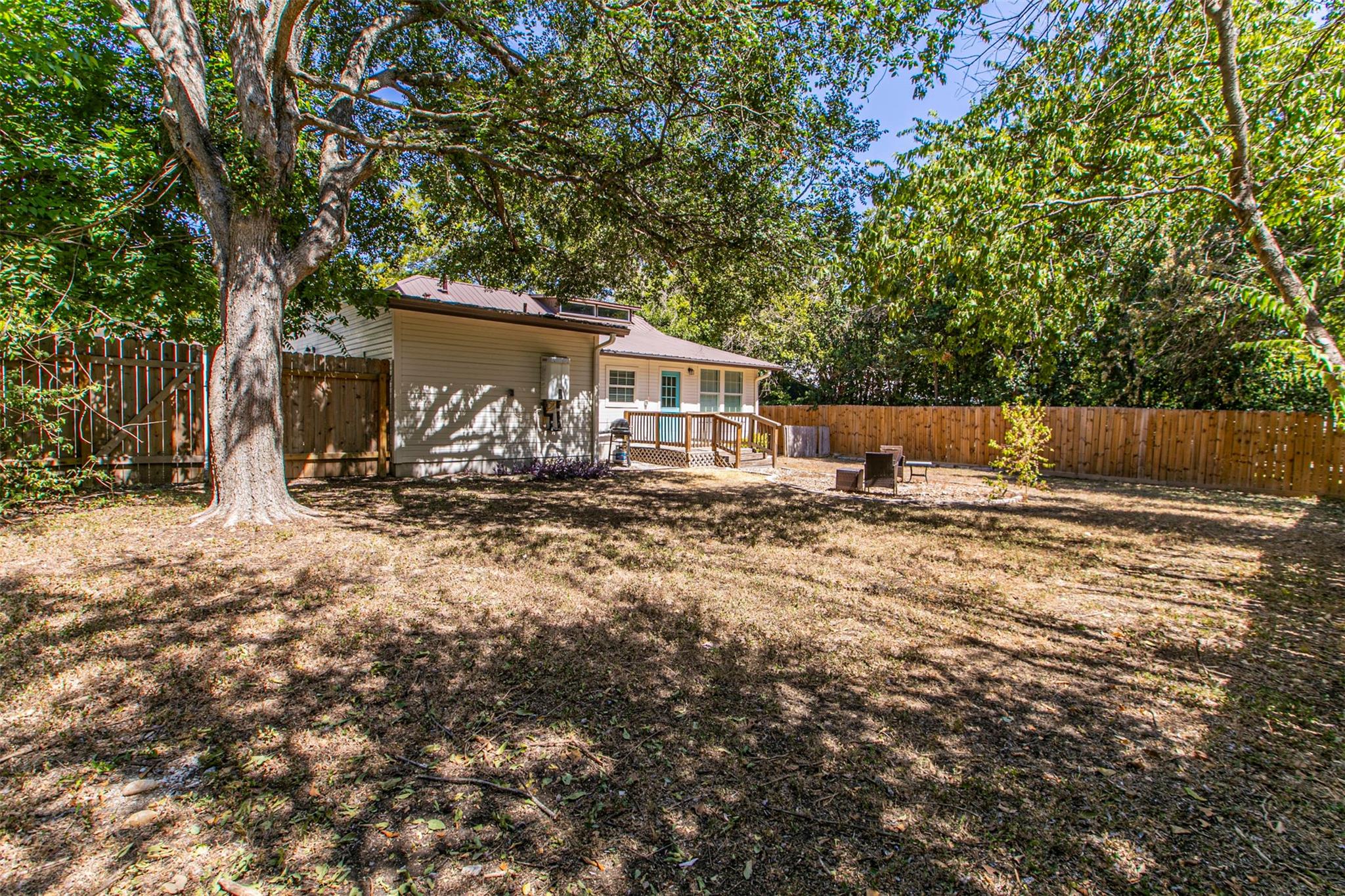 1608 Hutto Rd Property Photo 29