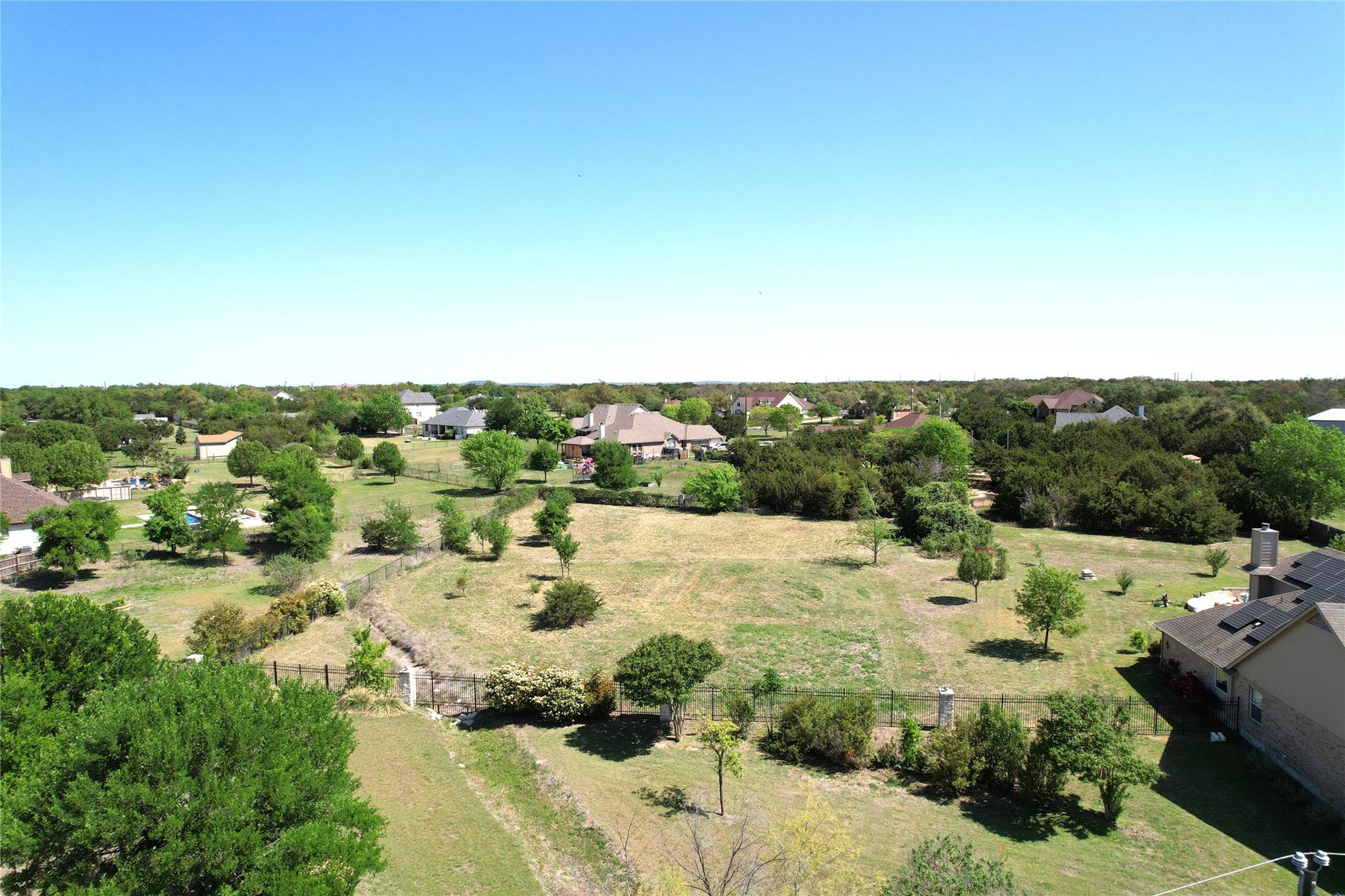 105 Stallion Way Property Photo 8