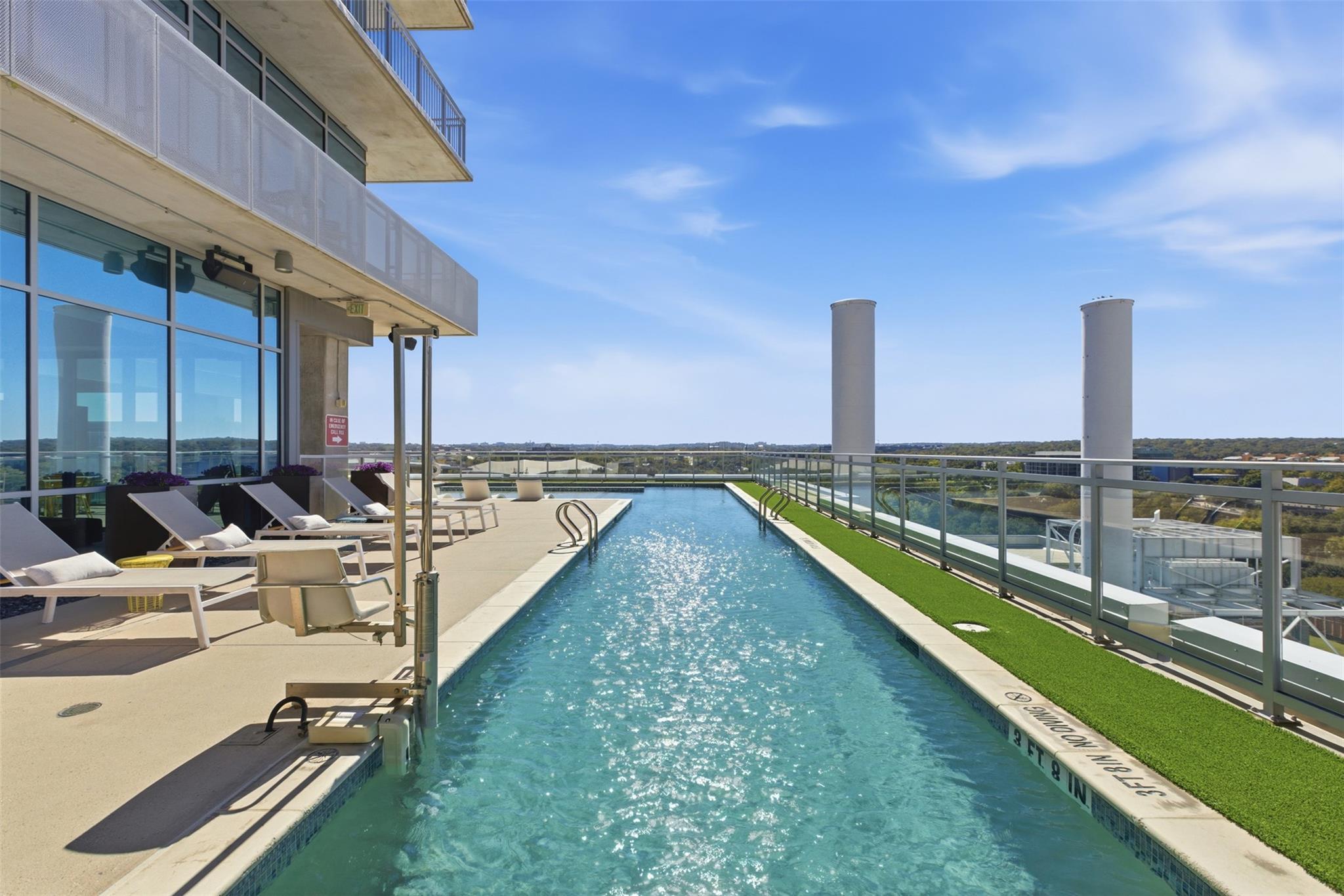 222 West Ave #1404 Property Photo 25