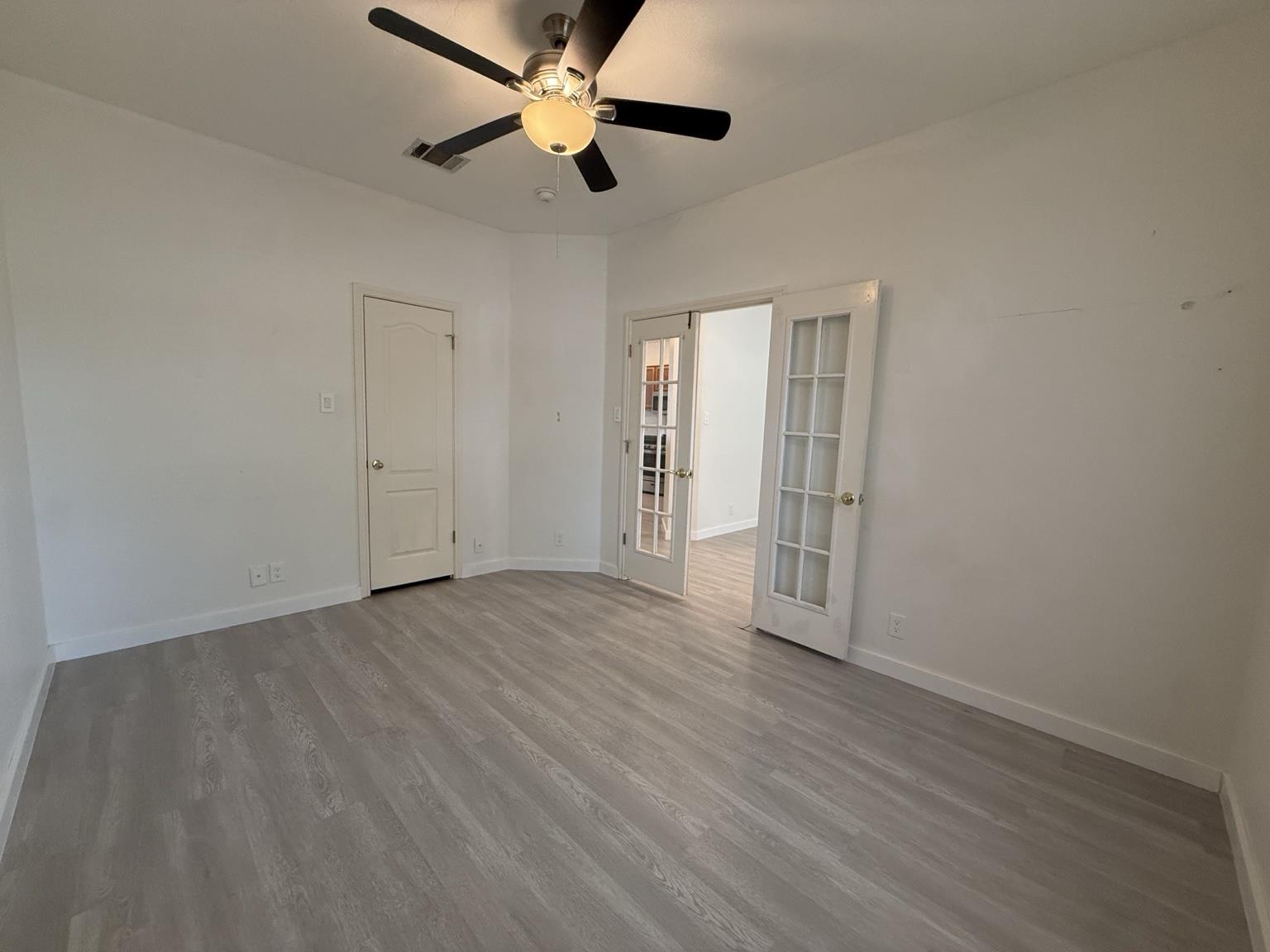8505 Chat Ln Property Photo 3
