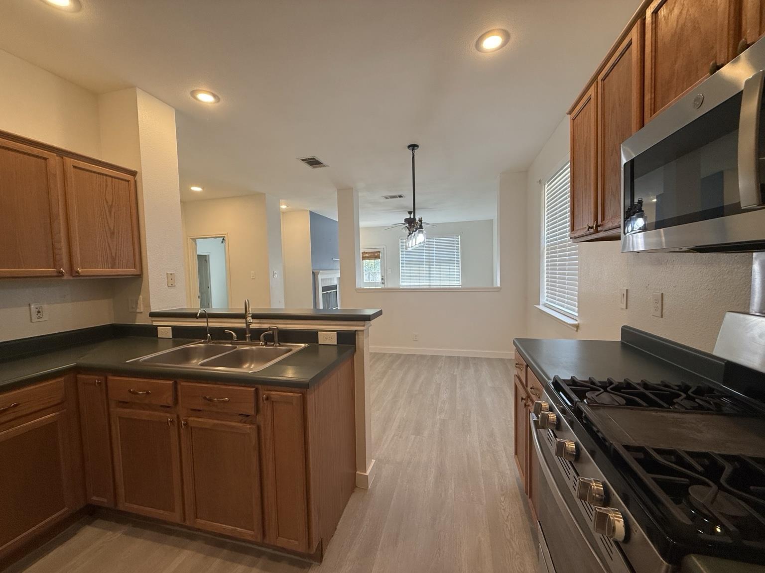 8505 Chat Ln Property Photo 8