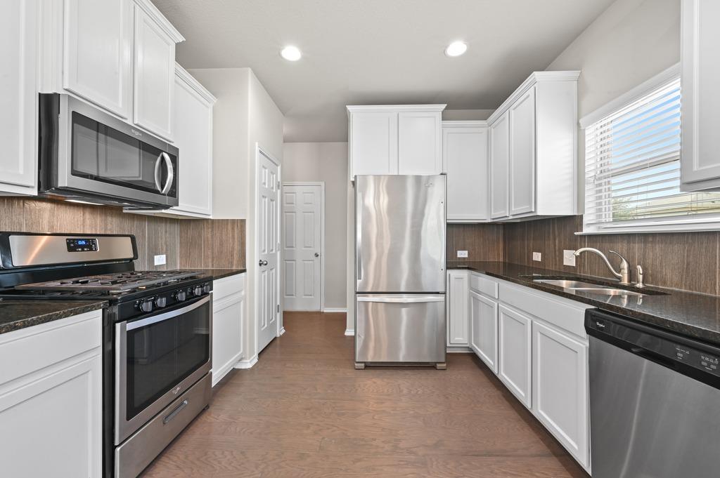 209 Noddy Rd Property Photo 11