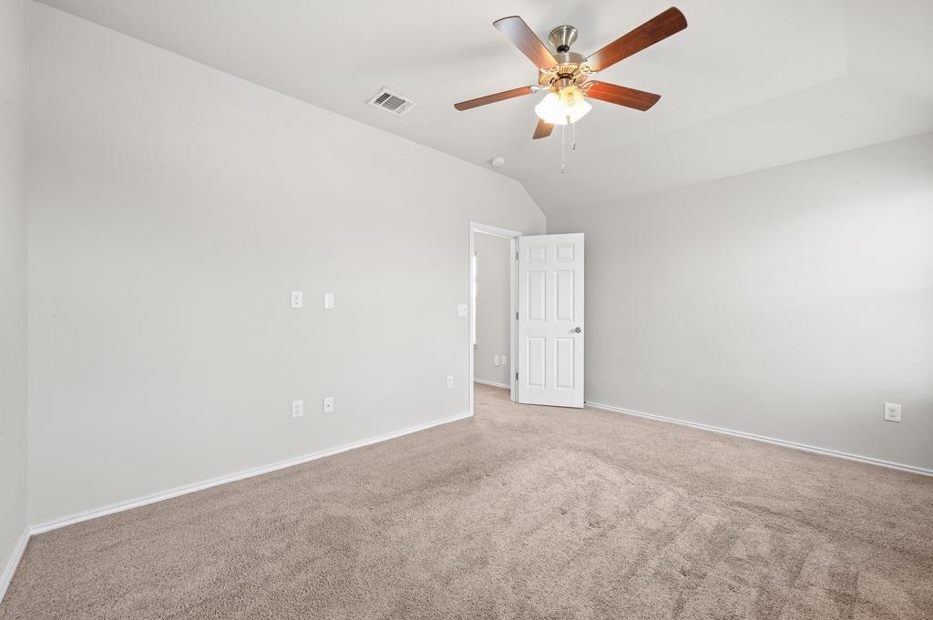 209 Noddy Rd Property Photo 18