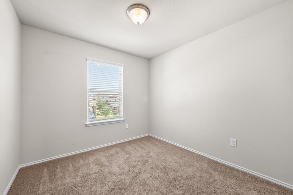 209 Noddy Rd Property Photo 21