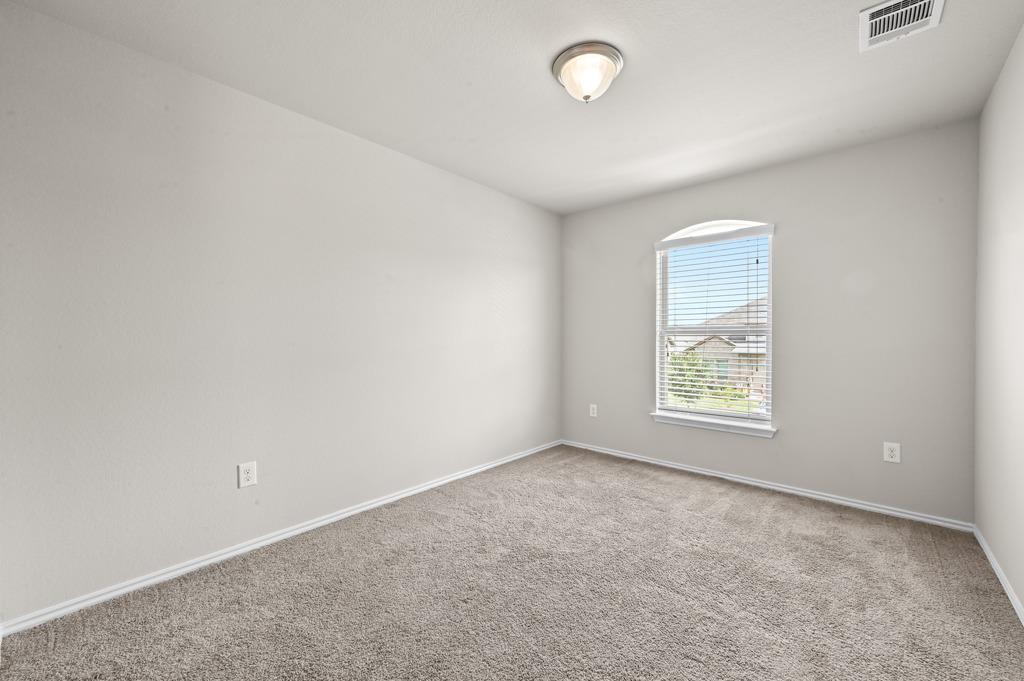209 Noddy Rd Property Photo 22