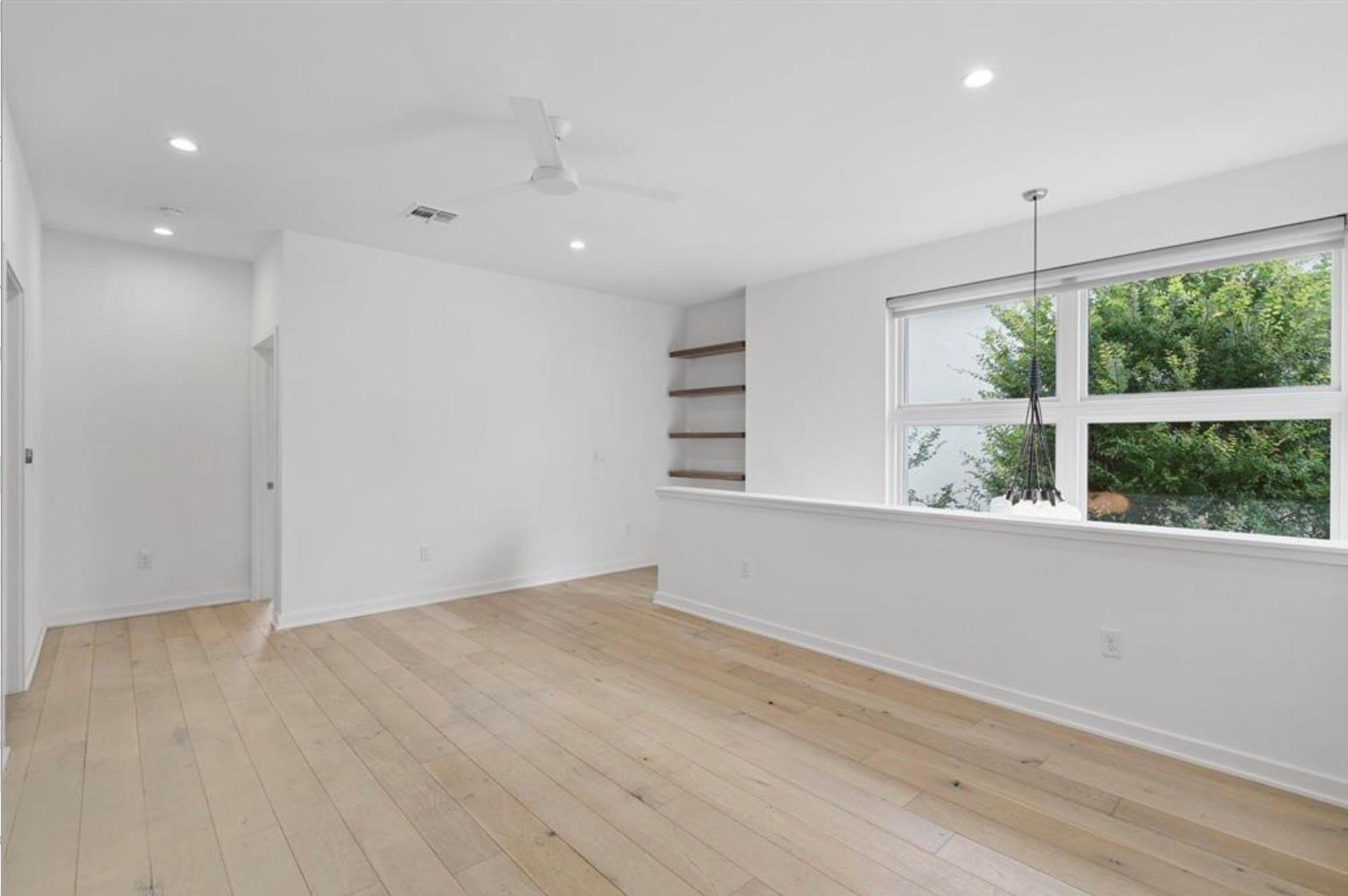 2504 Sutherland St Property Photo 14