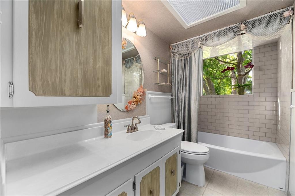 610 Lancelot Way Property Photo 24