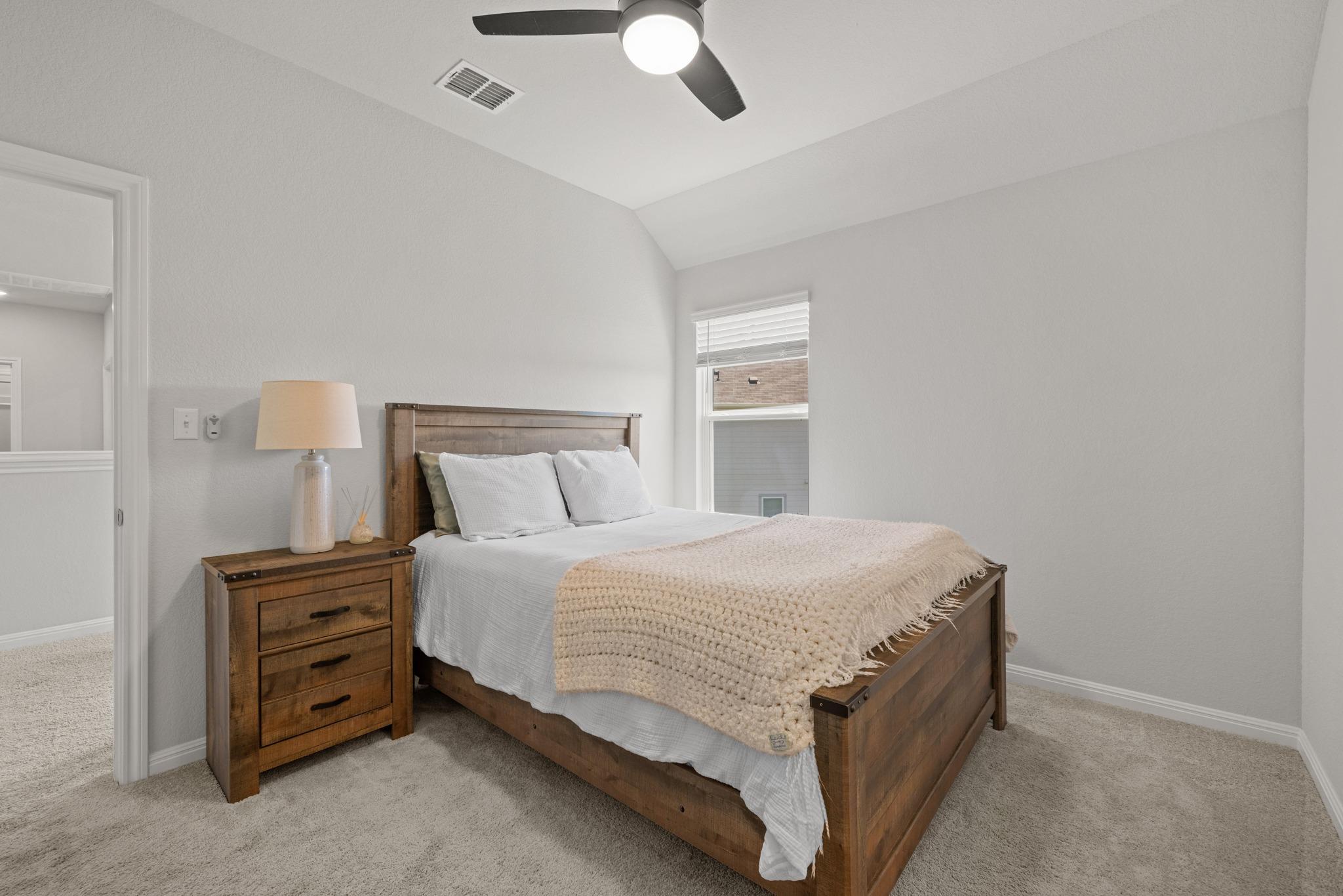 2049 Winston Way Property Photo 22