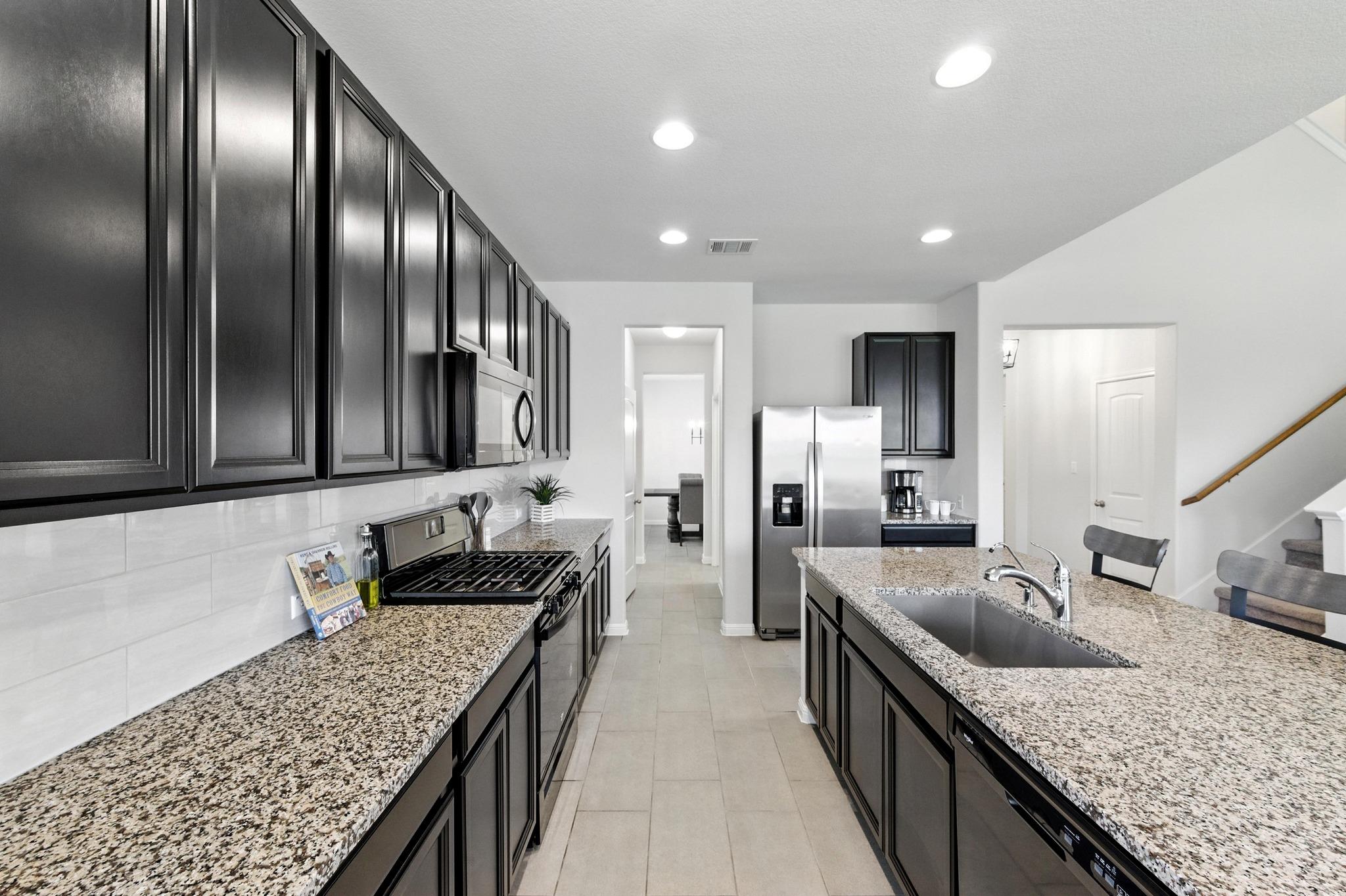 901 S San Marcos St Property Photo 13