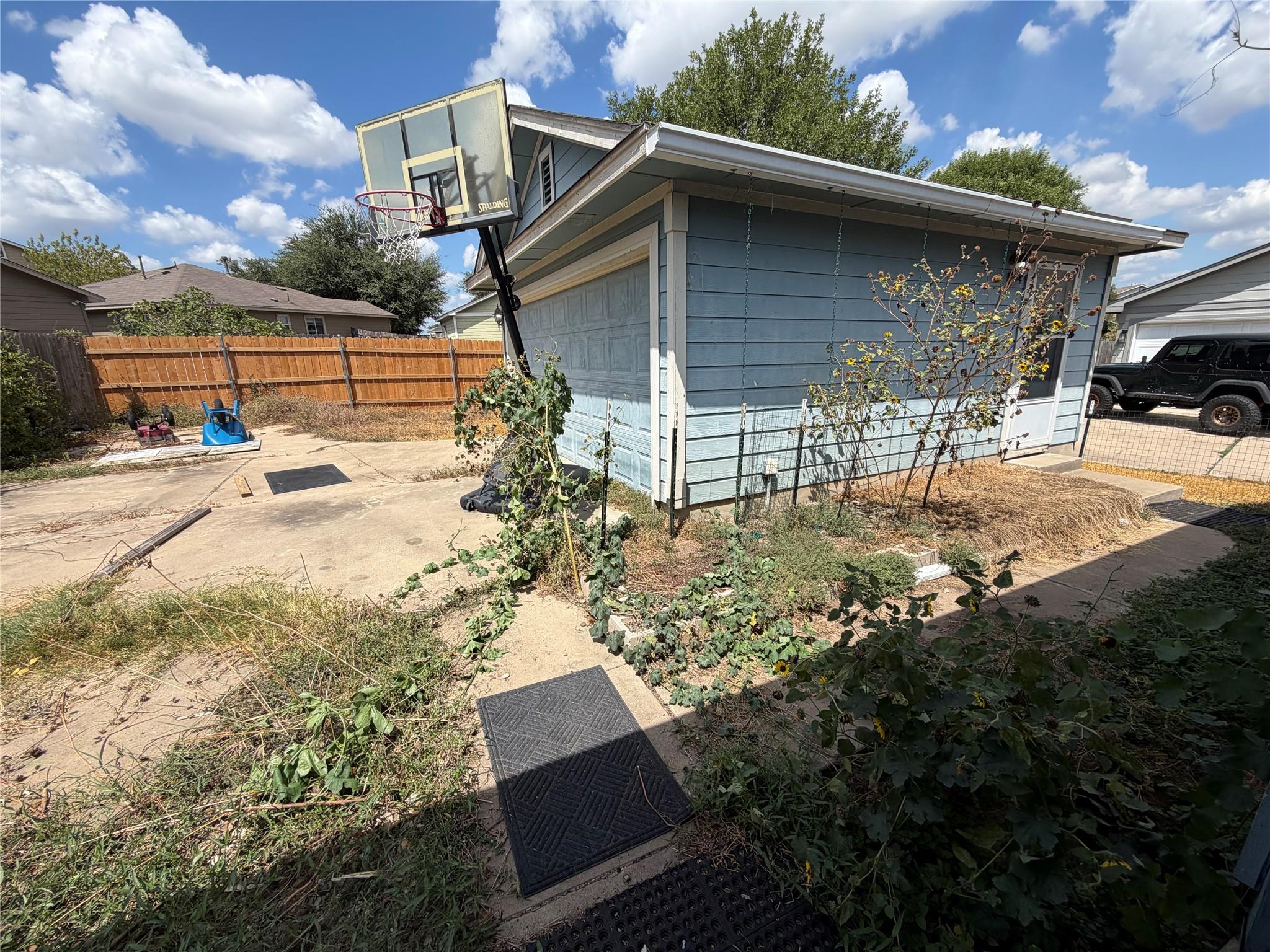 11316 Briarcreek Loop Property Photo 18