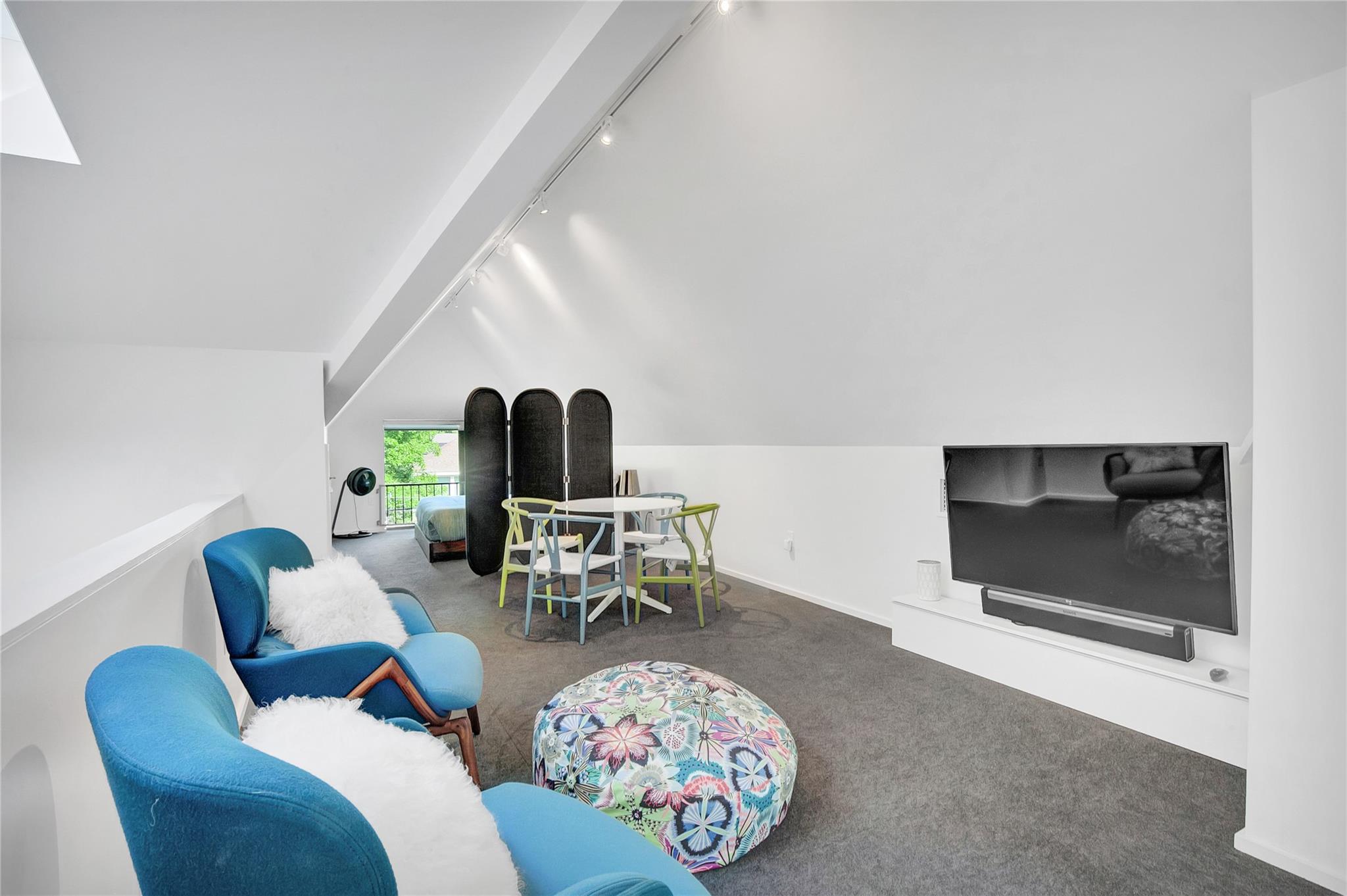 52 Waller St #a Property Photo 4