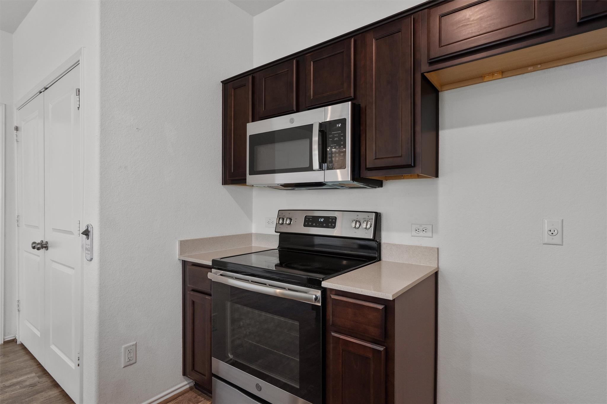 791 Circle Way Property Photo 16