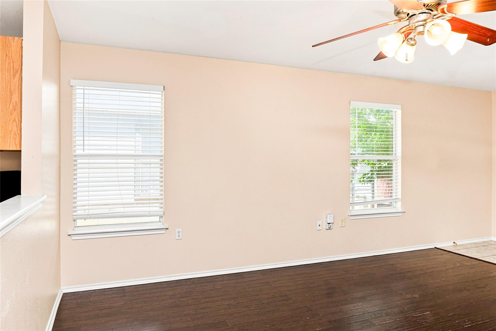 1420 Poppy Seed Ln Property Photo 2