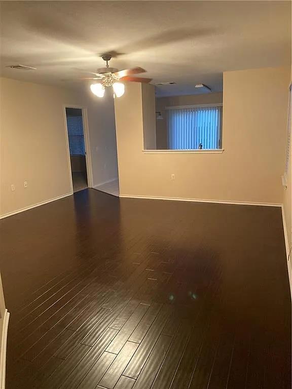 1420 Poppy Seed Ln Property Photo 3