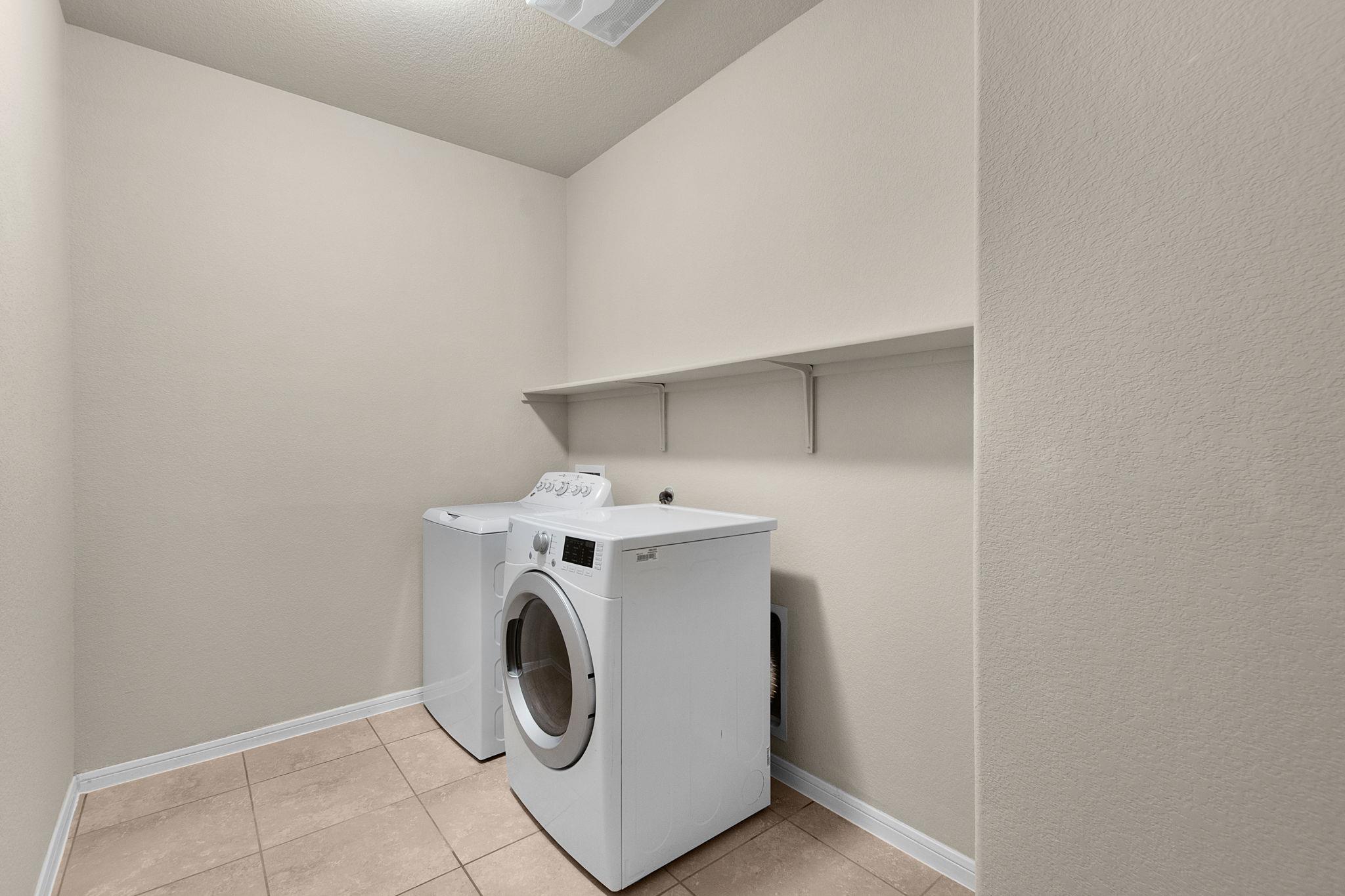 2437 Lyla Ln Property Photo 13