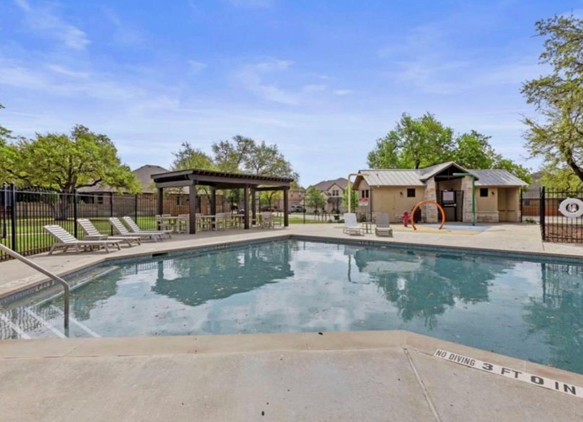 2437 Lyla Ln Property Photo 20