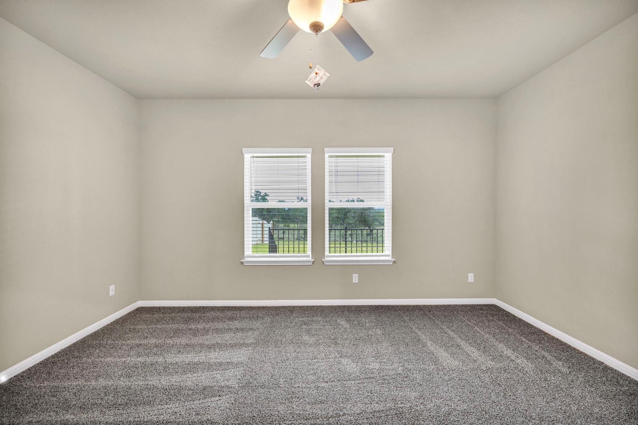 233 El Capitan Loop Property Photo 12