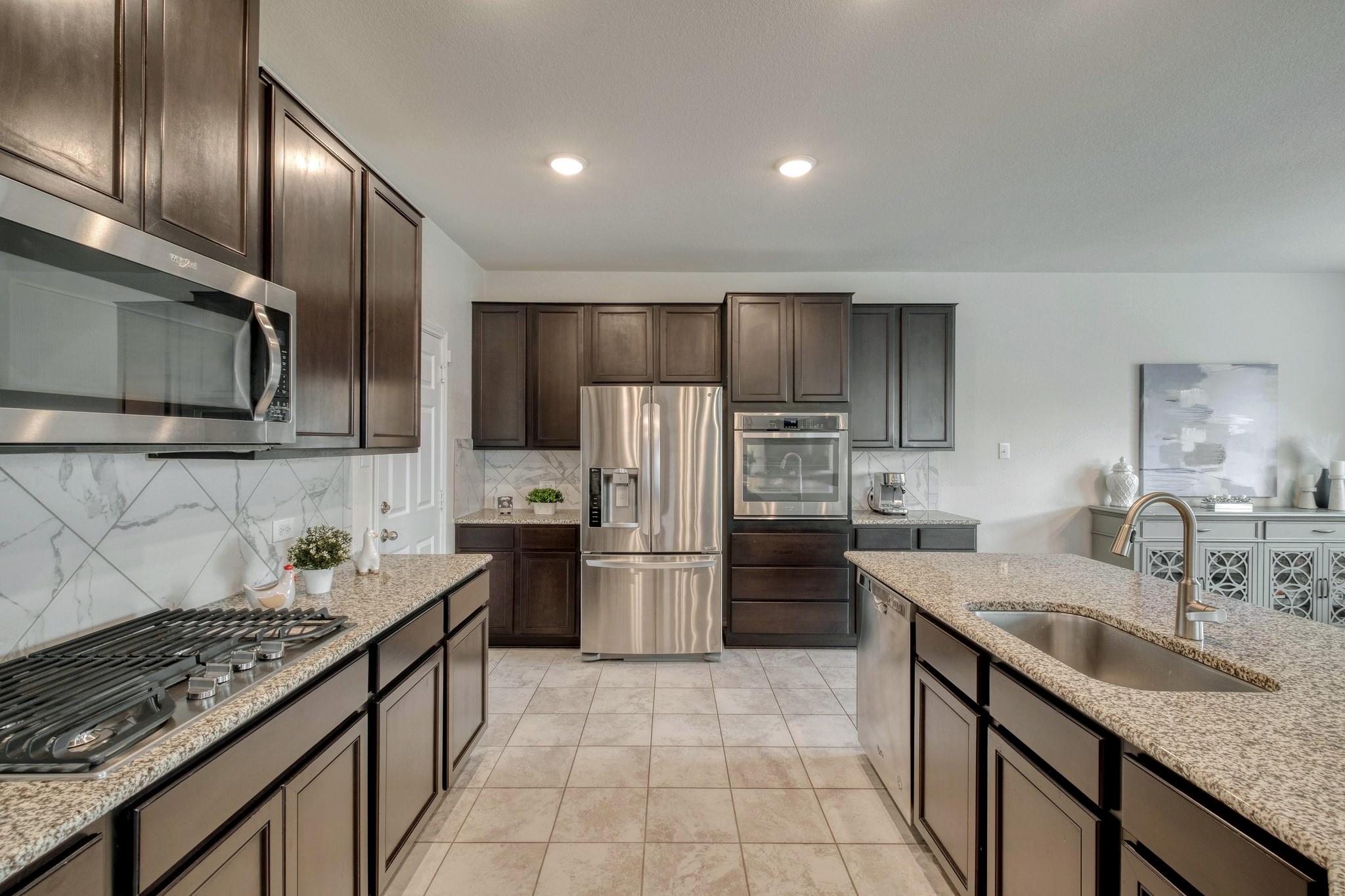 1236 Volente Ln Property Photo 3