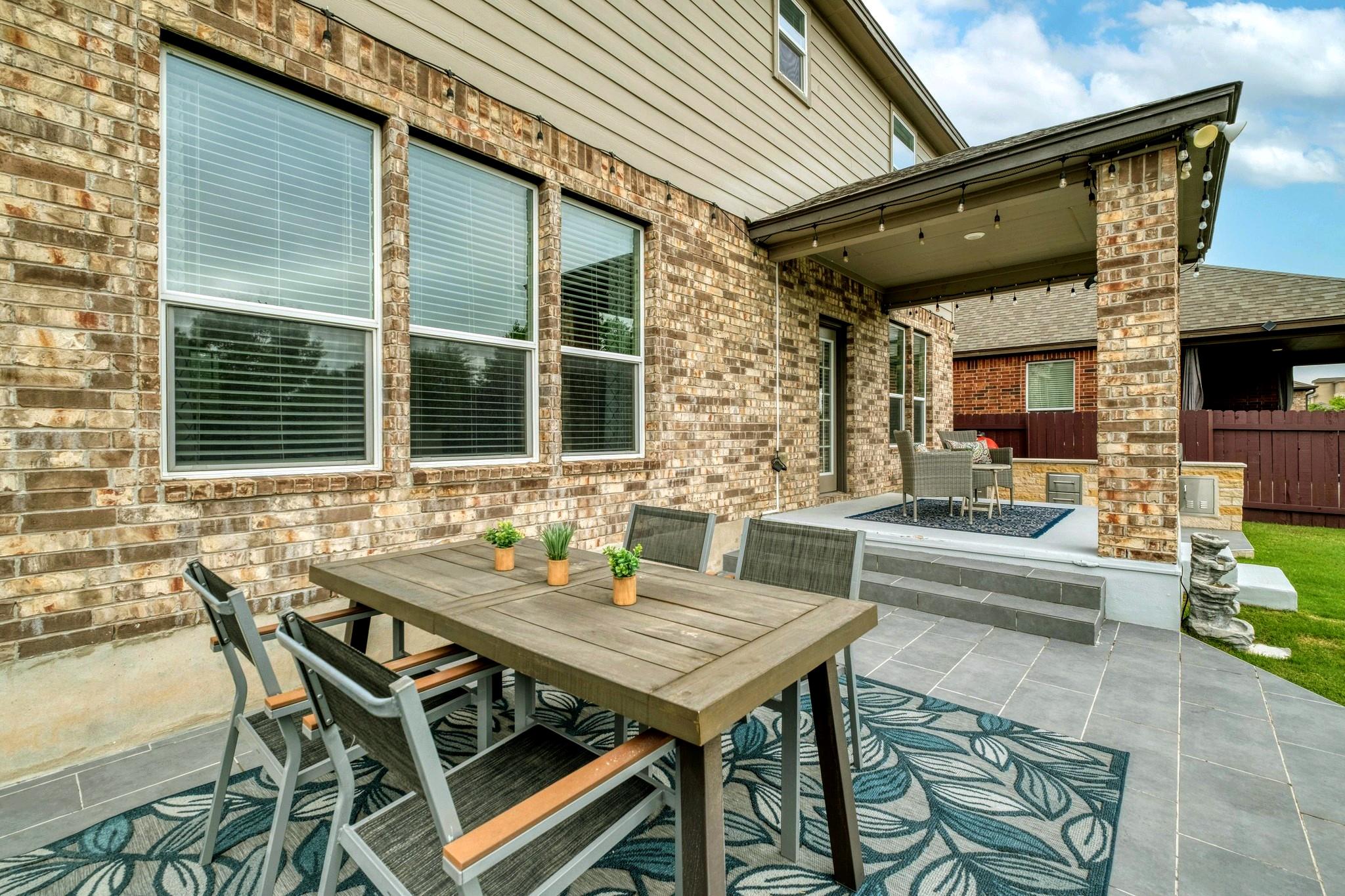 1236 Volente Ln Property Photo 6