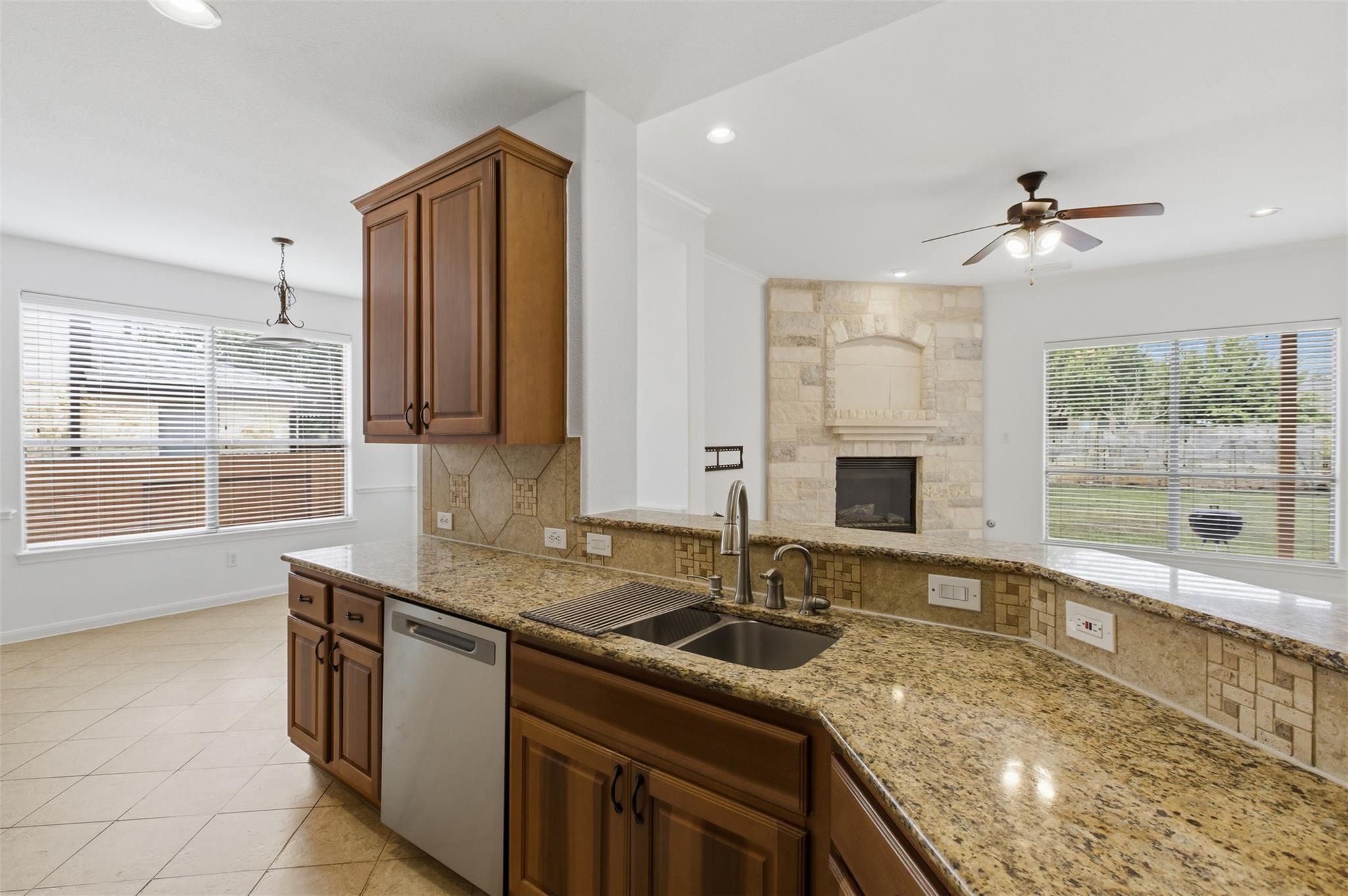 2909 Agave Loop Property Photo 10